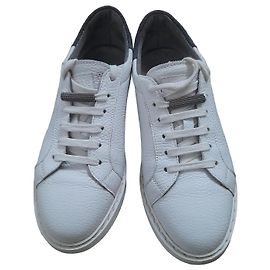 Brunello Cucinelli Sneakers in pelle bianca e grigia Bianco Grigio
