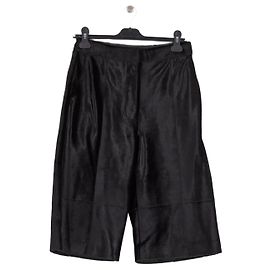 Autre Marque Short en cuir noir CAMILLA AND MARC Noir