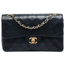 Chanel Black Medium Classic Lambskin Double Flap Nero