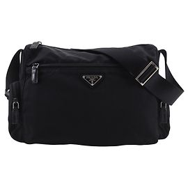 Borsa a tracolla Prada in nylon Nero