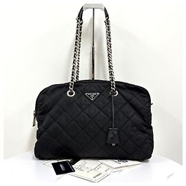 Prada Borsa a tracolla matelassé con catena Nera Nero