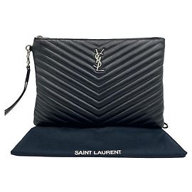 Autre Marque Pochette Large en Cuir Matelassé Monogramme Argentée Noir Noir