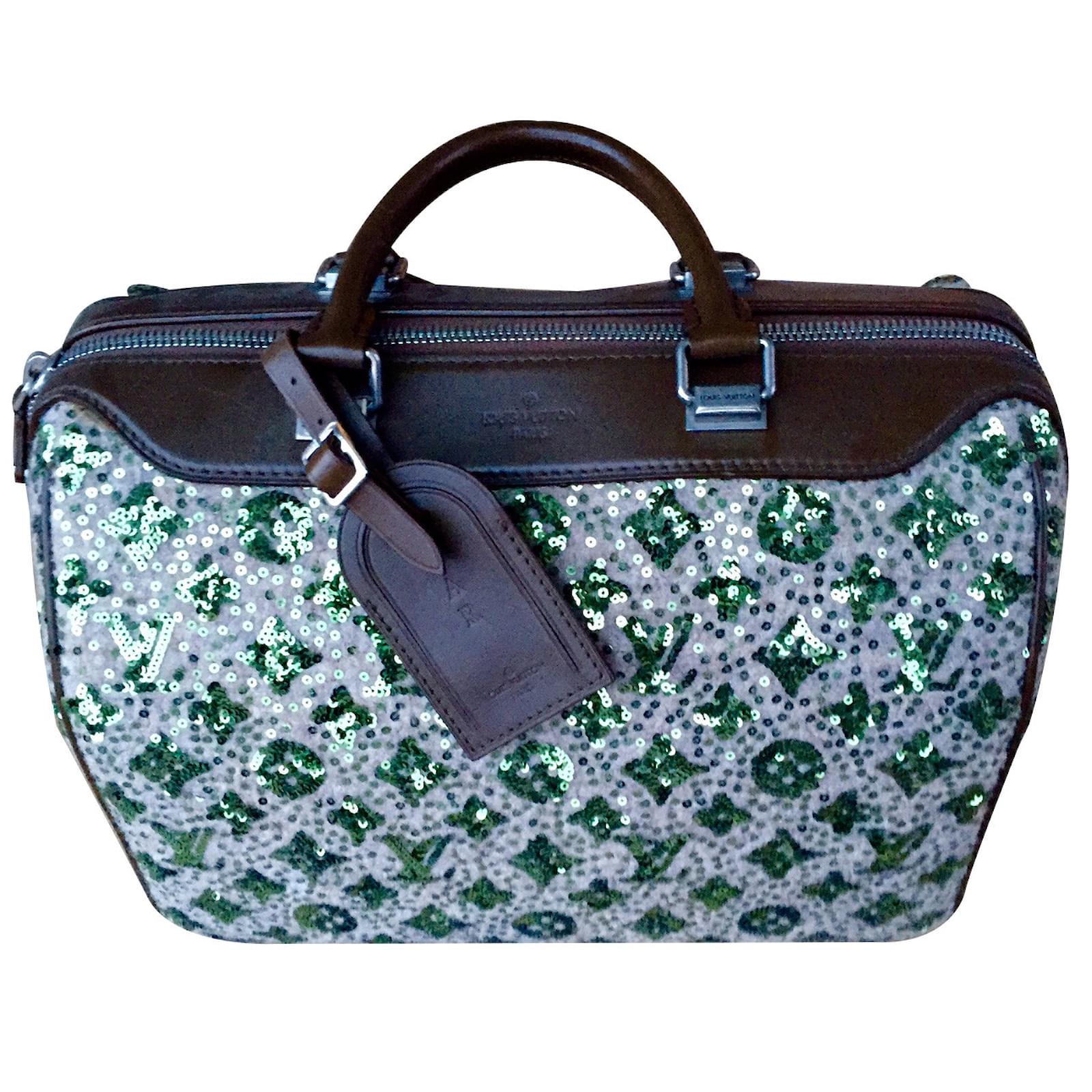 Speedy Louis Vuitton Handbags Khaki Leather ref.12757 - Joli Closet