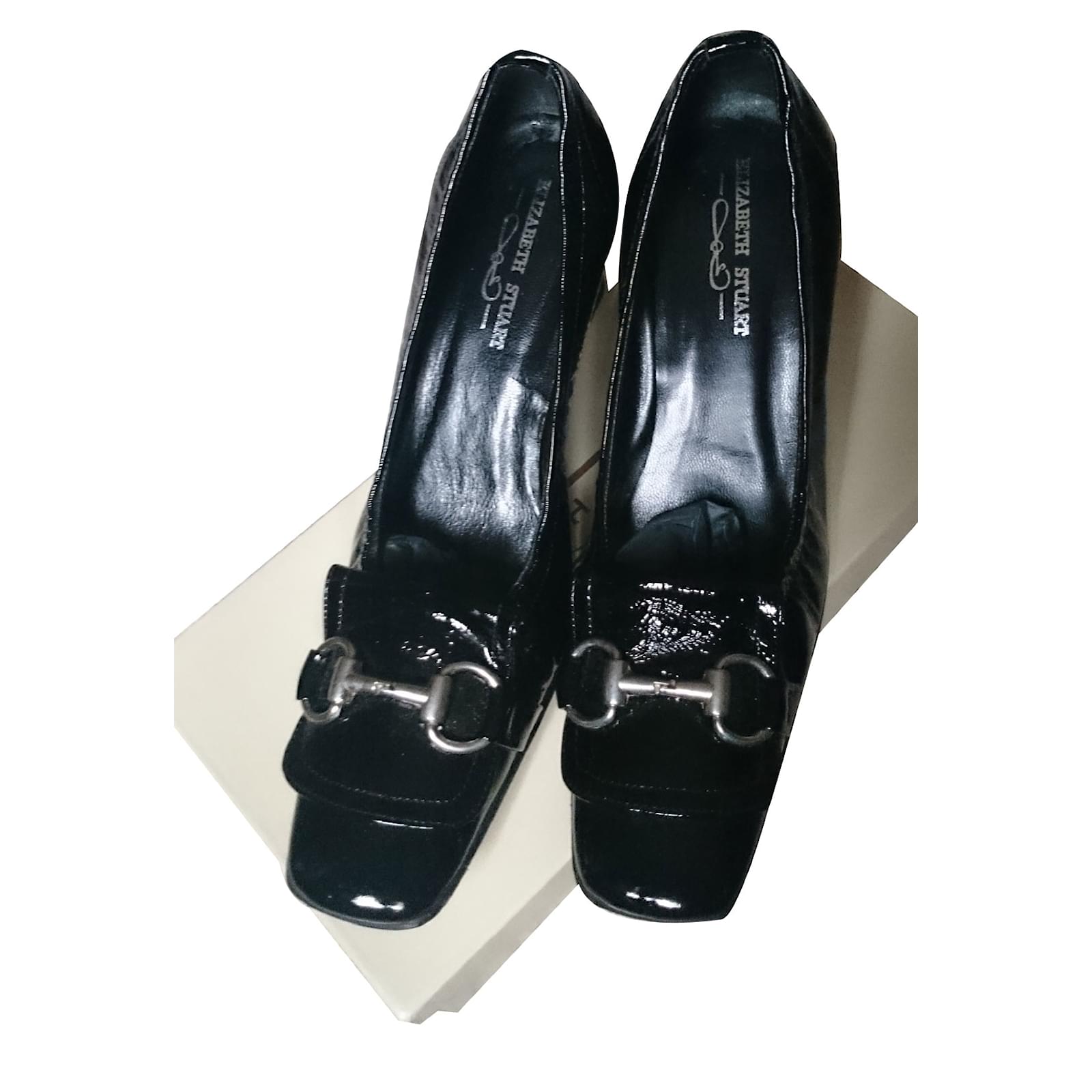 mules elizabeth stuart