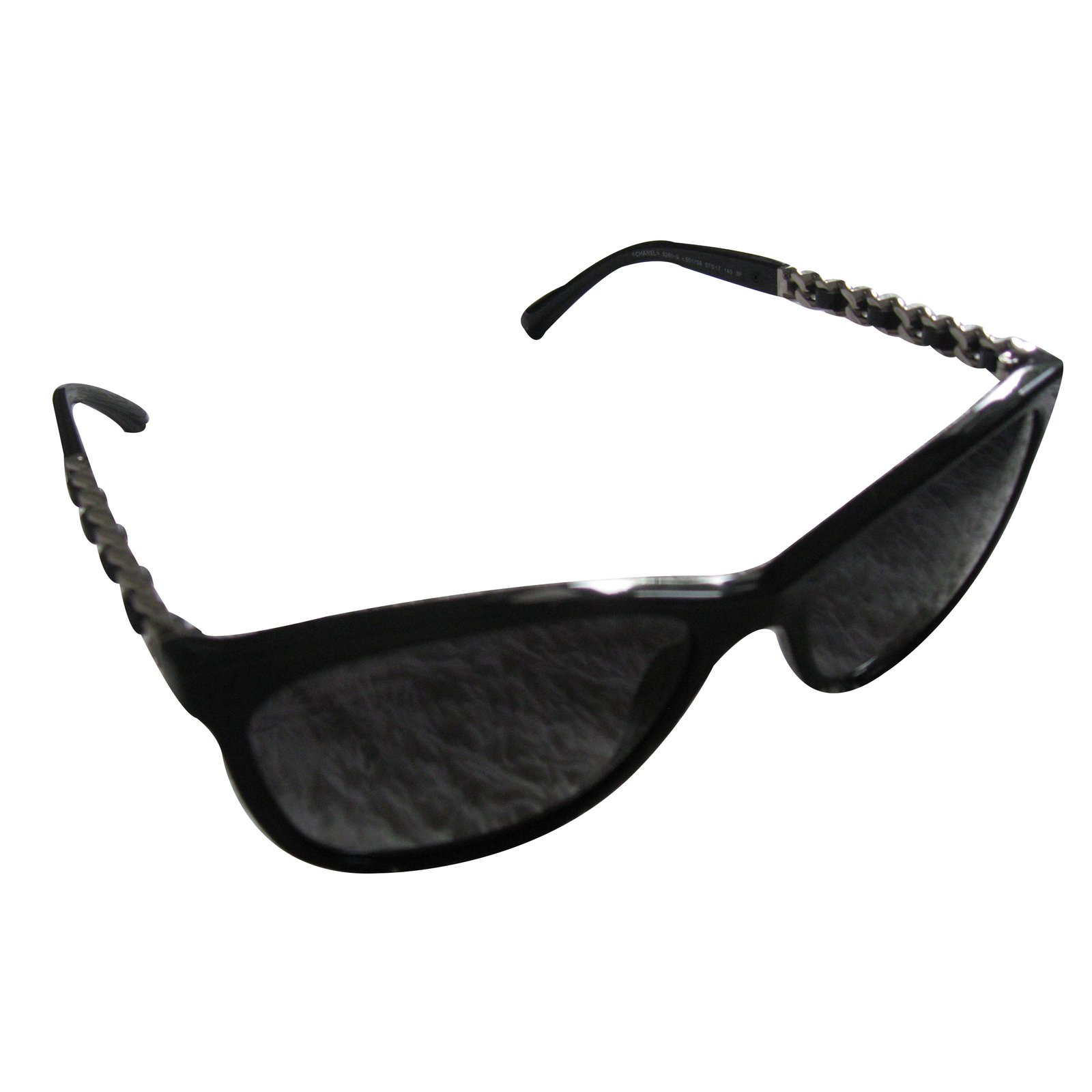 Sunglasses Chanel Black in Plastic  30746932