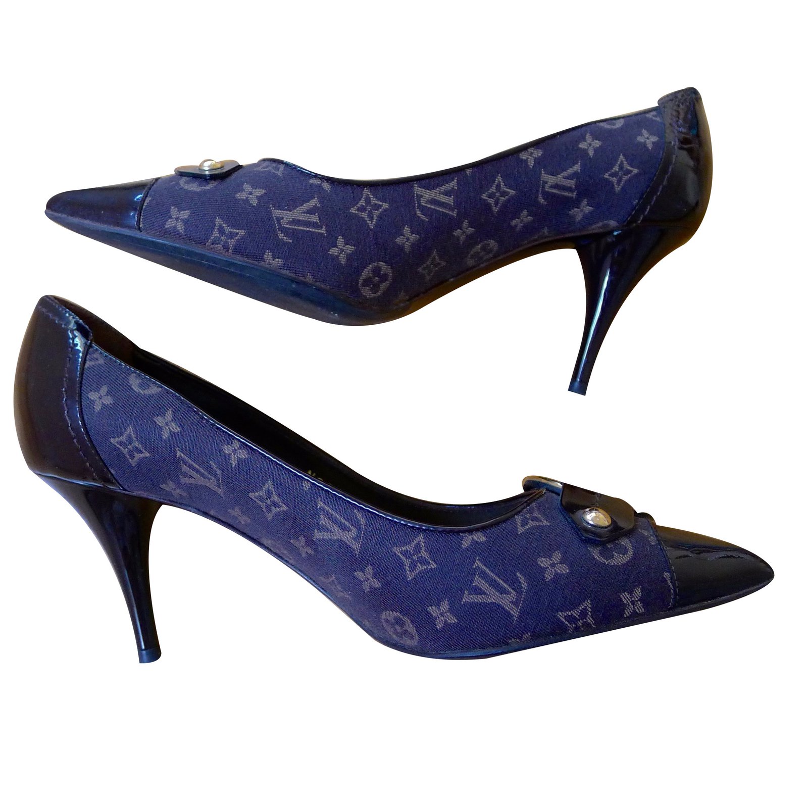 Patent leather heels Louis Vuitton Blue size 37 EU in Patent leather -  22546415