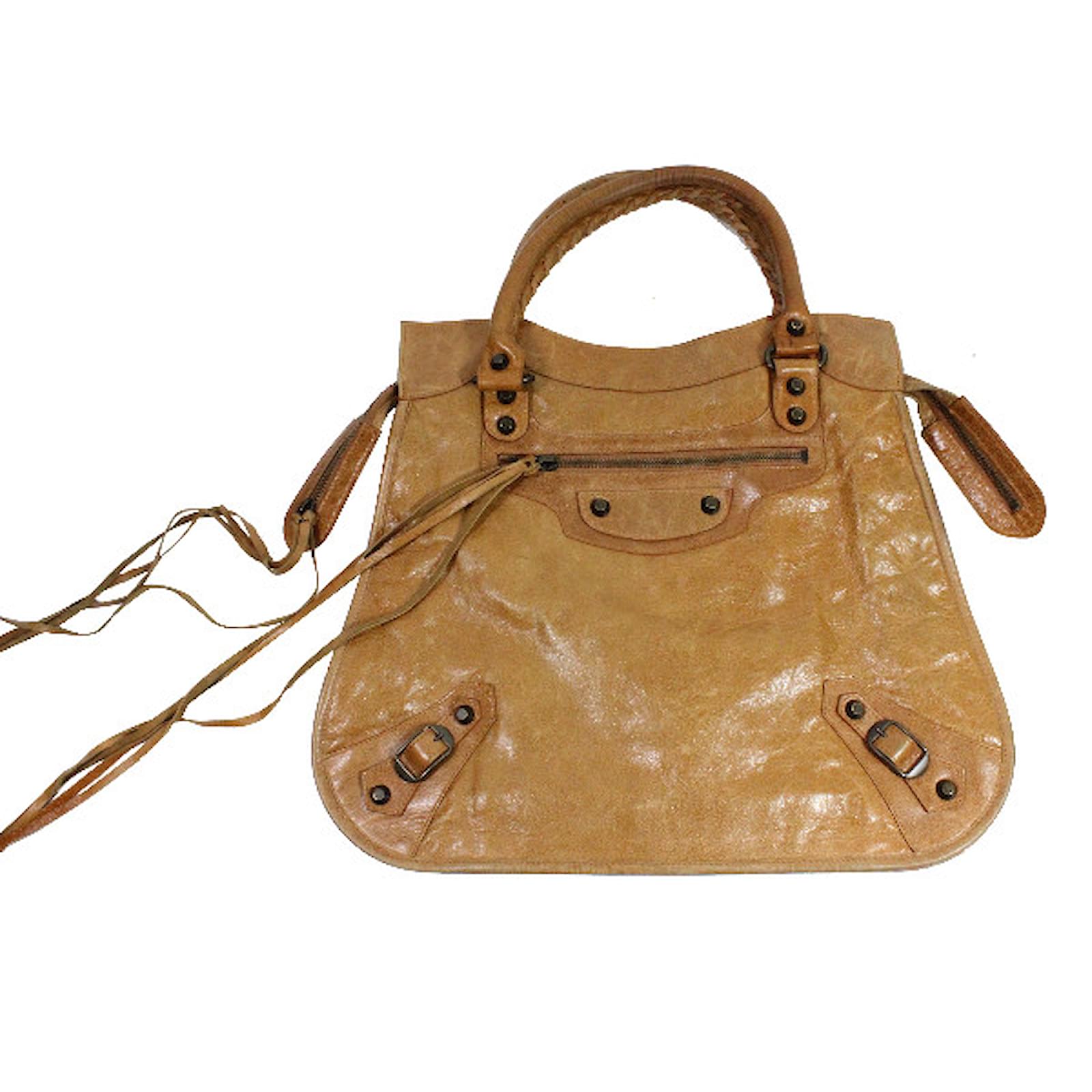 sac balenciaga camel