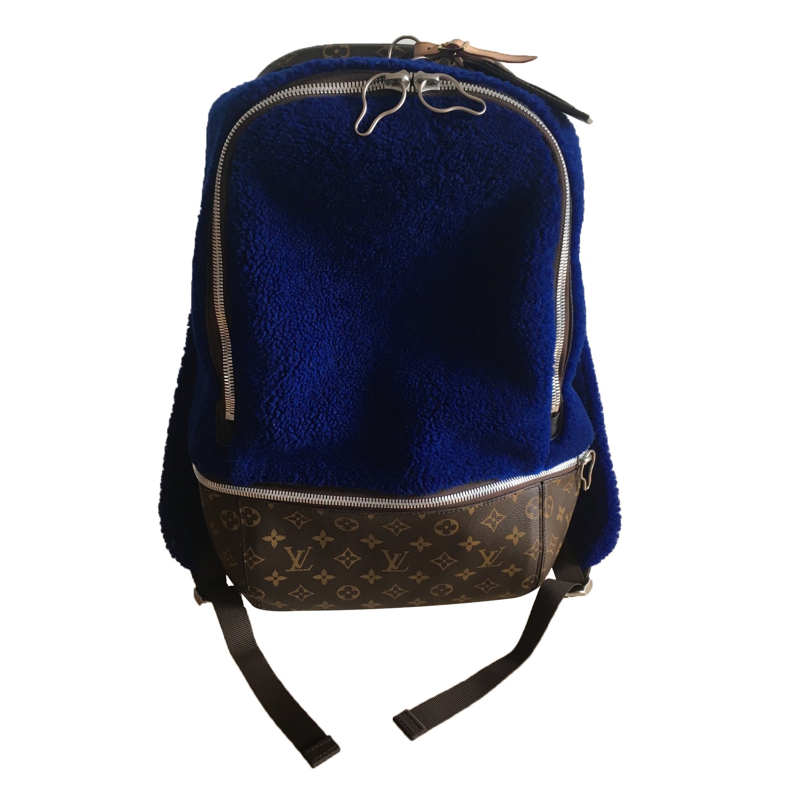 Louis Vuitton Backpacks Blue ref.33950 - Joli Closet
