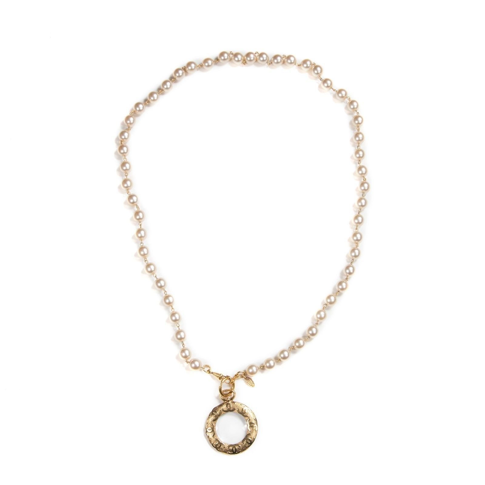 Chanel Gold Metal and Faux Pearl Camellia Pendant Necklace For Sale at  1stDibs