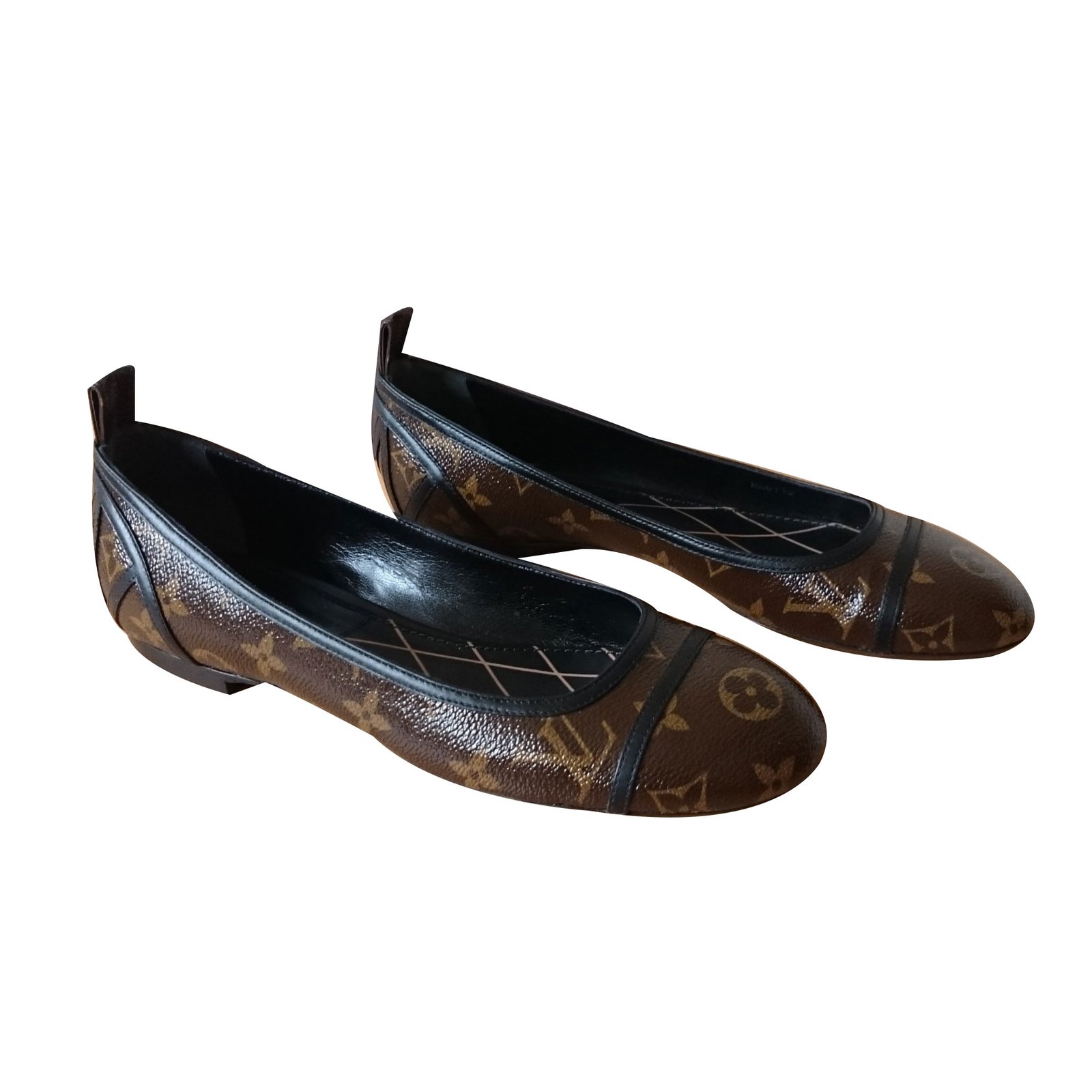Louis Vuitton Ballet Flats, Size 39 Leather ref.37385 - Joli Closet
