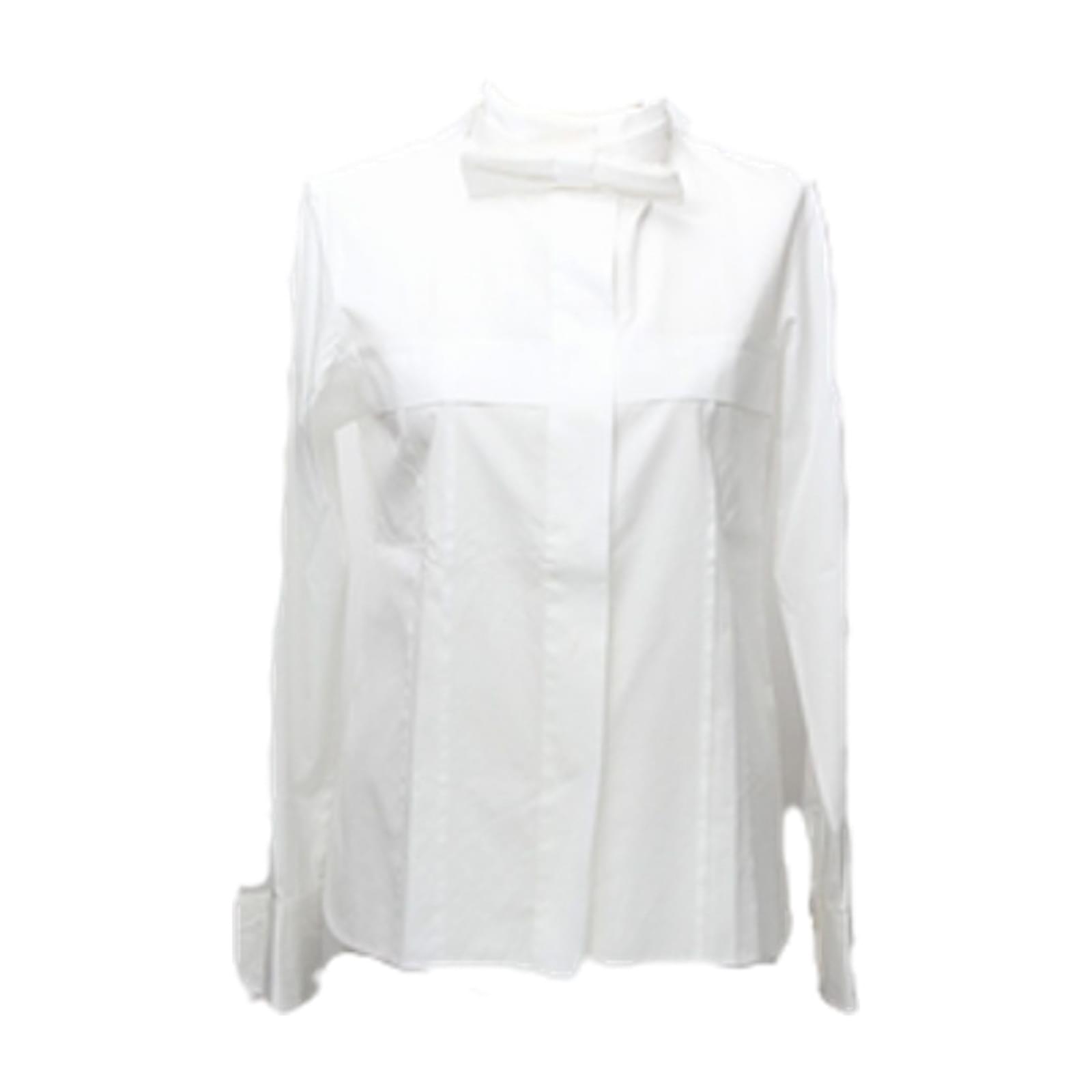 camisa branca chanel