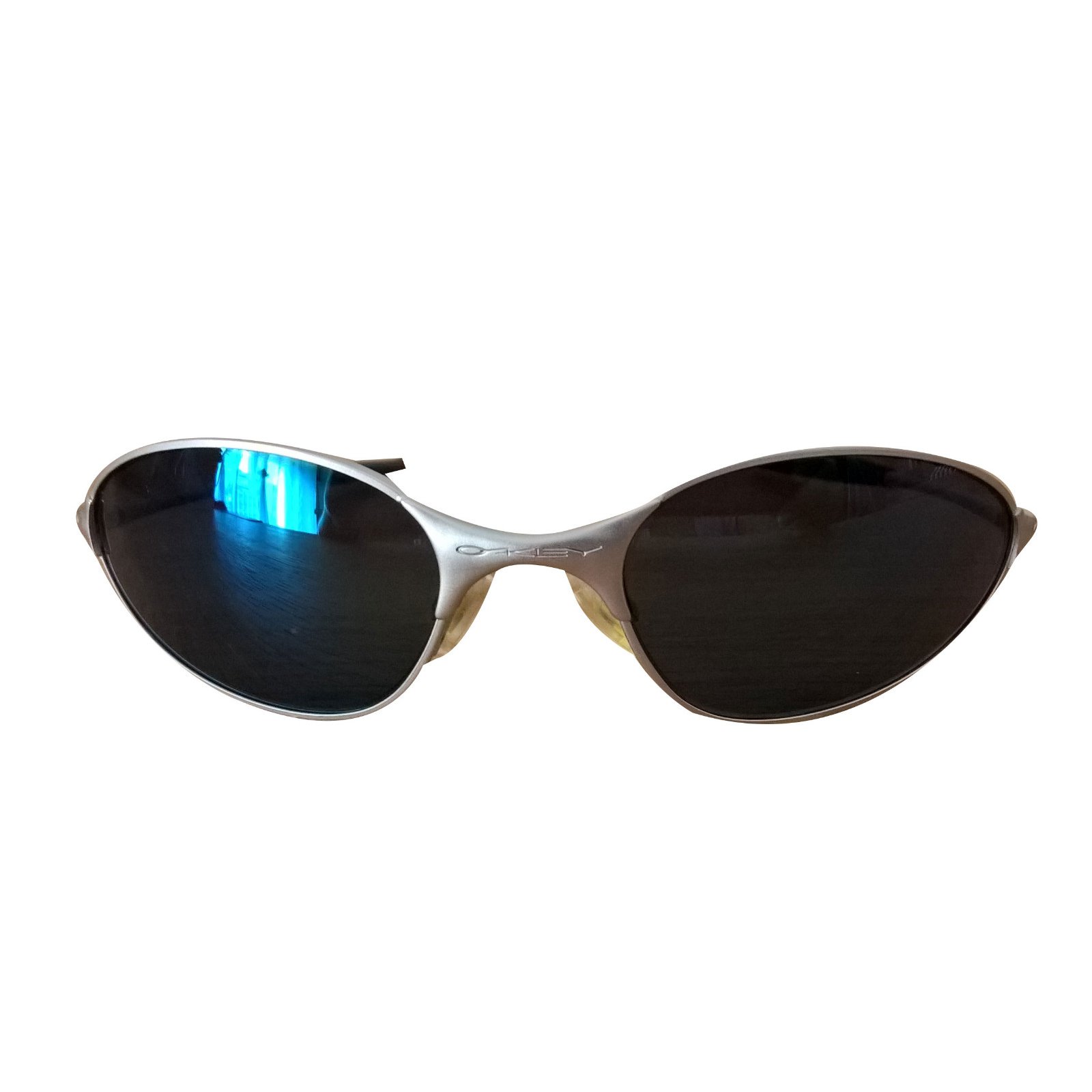 oakley metal sunglasses