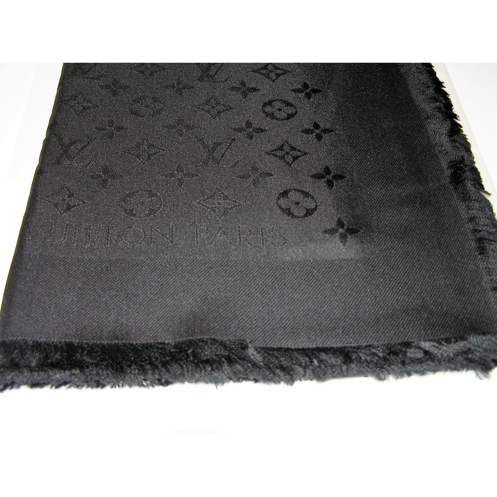 lv silk scarf black