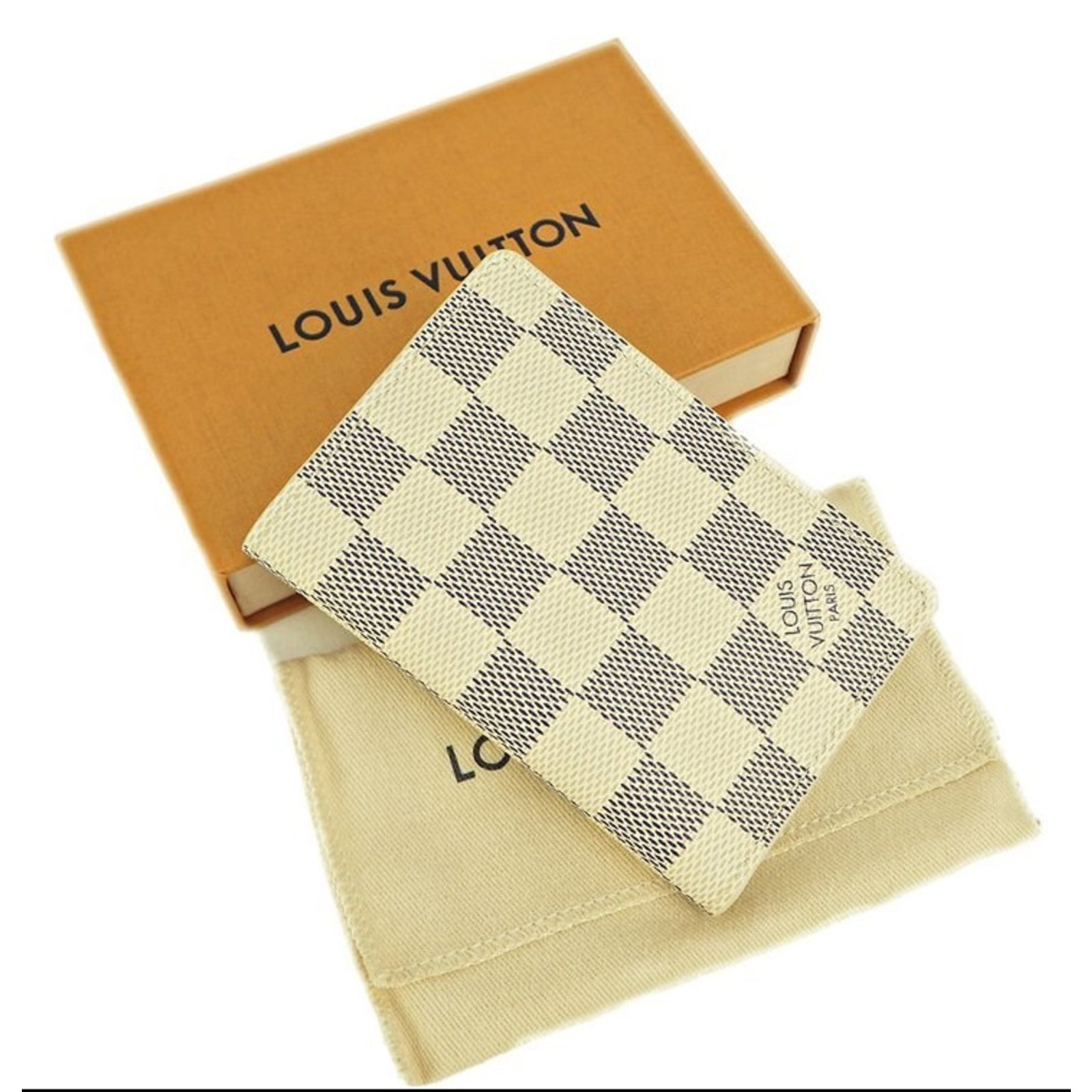 Preços baixos em CARTEIRAS masculinas Louis Vuitton Branco