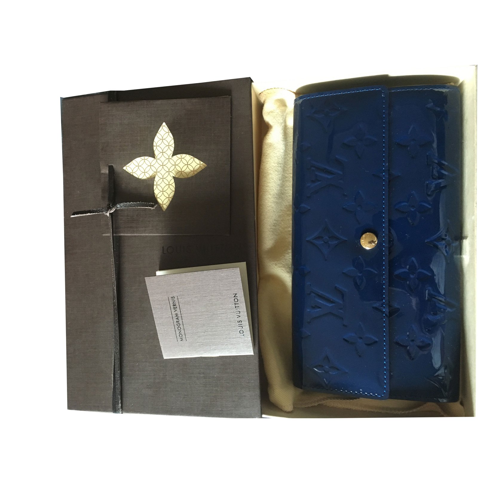 PORTEFEUILLE SARAH WALLET. High Quality Womens Fashion Envelope
