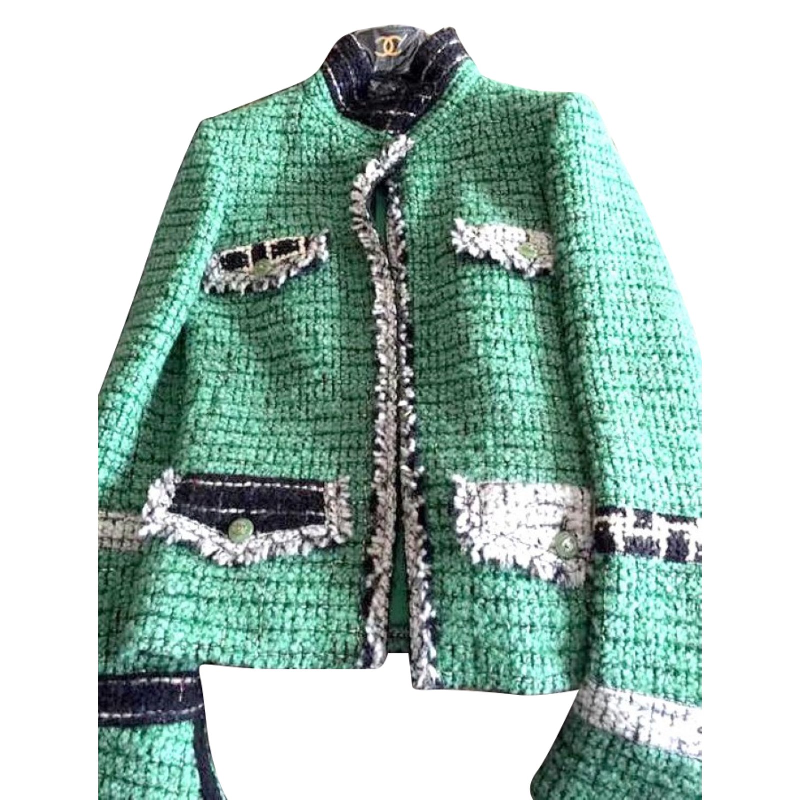 Chanel Green Tweed Jacket SAVE - icarus.photos