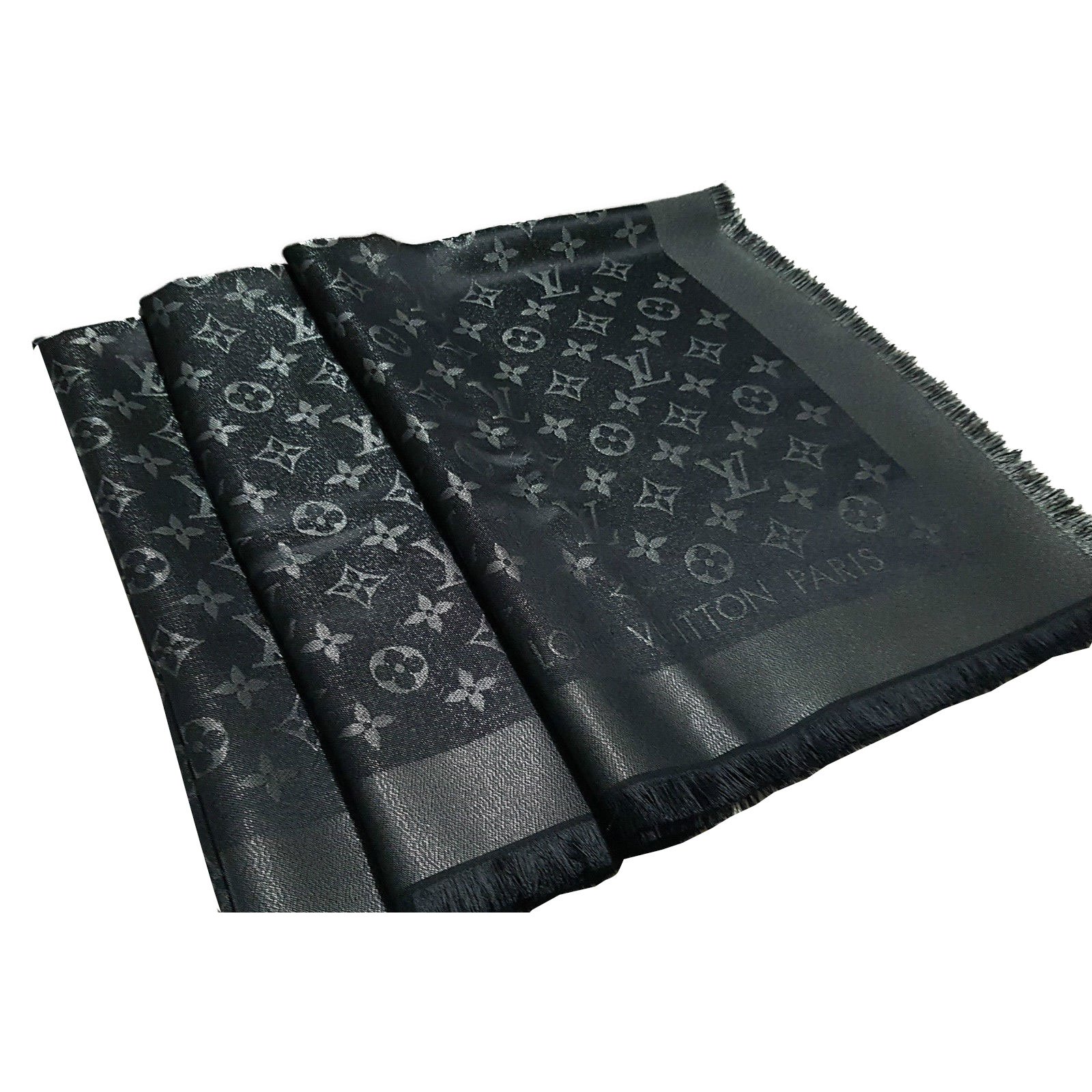 Louis Vuitton Classical Monogram Scarf Black Silk ref.48263 - Joli
