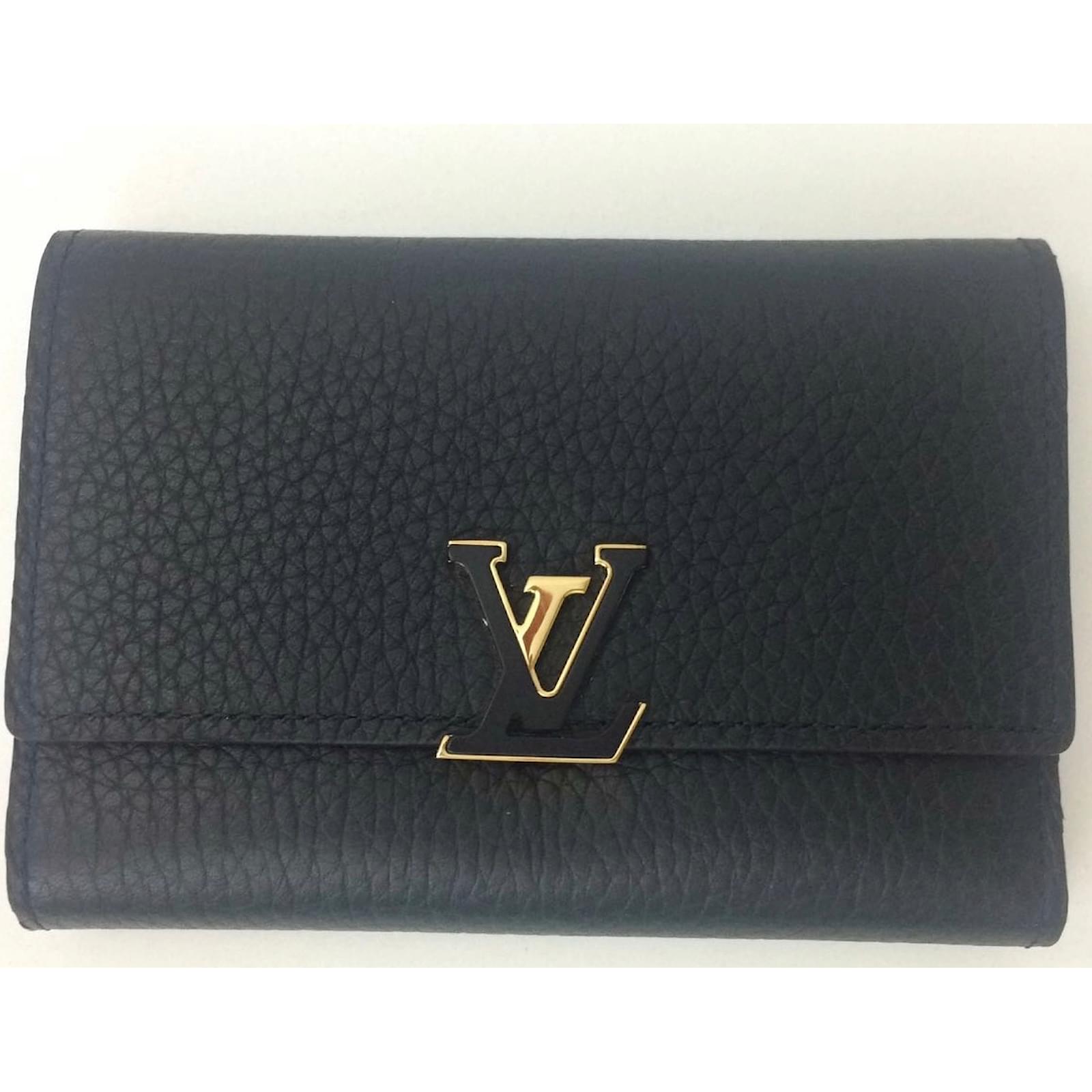 Louis Vuitton Capucines Wallet Taurillon Leather Magnolia in Calf