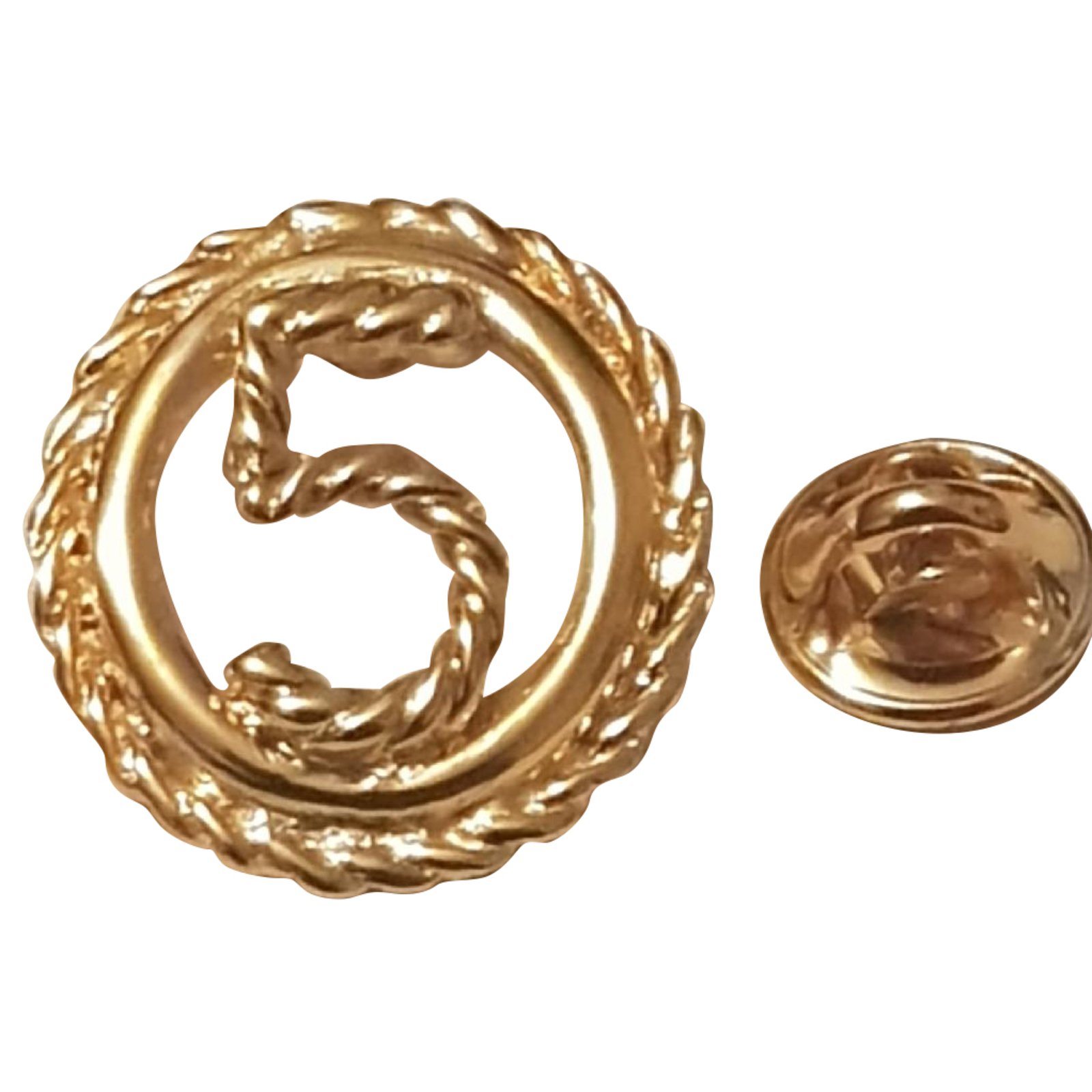 Chanel Pins & brooches Golden Gold-plated ref.54616 - Joli Closet