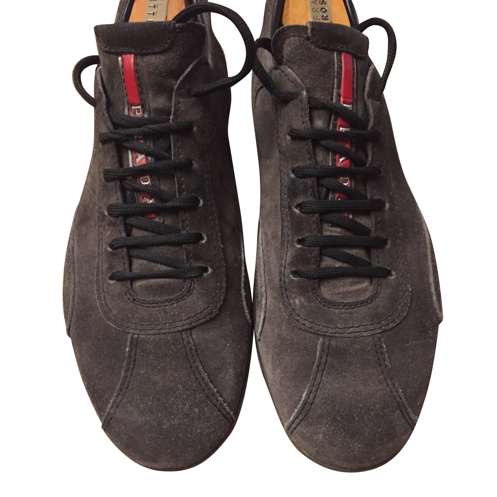 De volgende Nederigheid Vuiligheid Prada Sneakers Brown Suede ref.55152 - Joli Closet