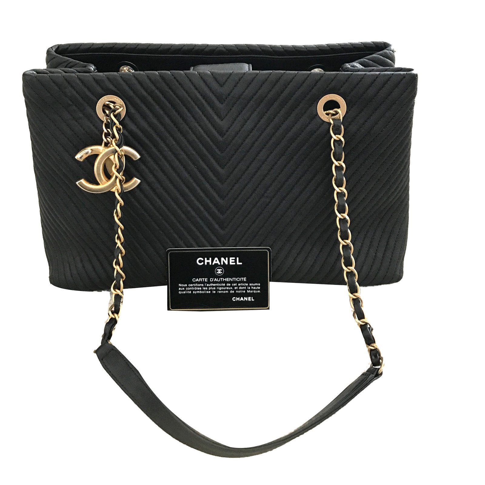 Chanel Chevron tote Black Leather ref.55851 - Joli Closet