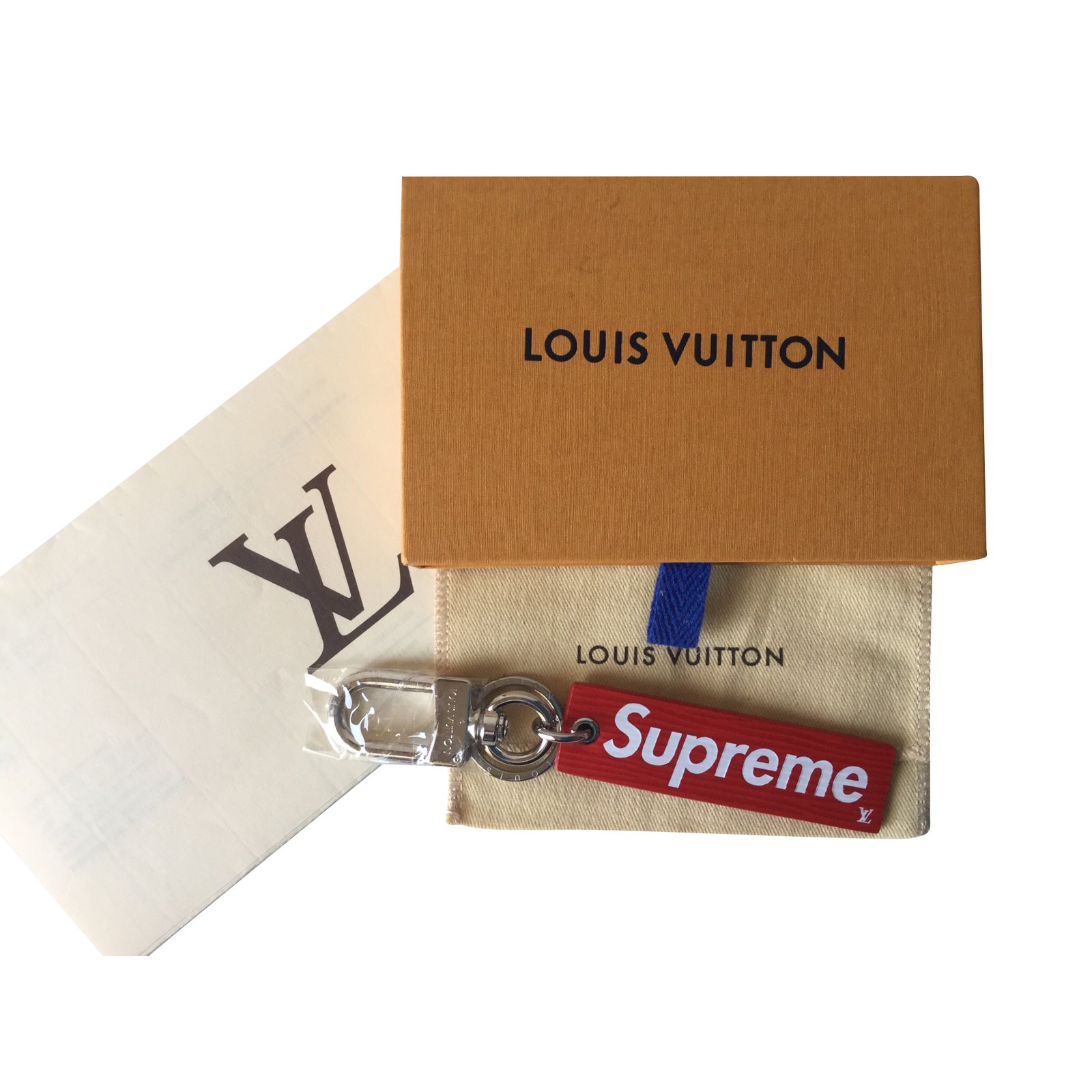 Louis Vuitton Louis Vuitton X Supreme keychain Limited Edition Phone charms Leather Red ref ...