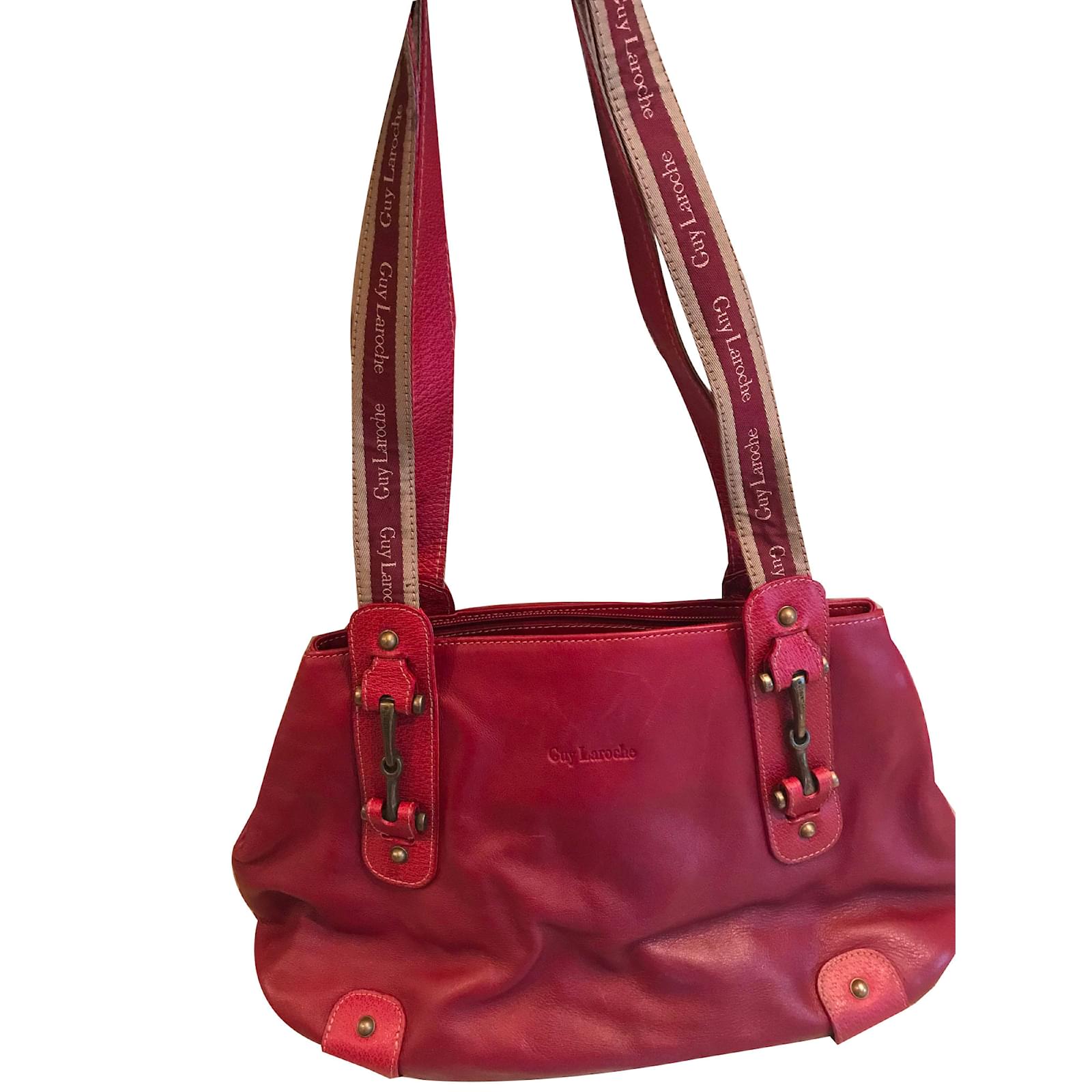 Guy Laroche Sacs ?� main Toile Rouge ref.58404 - Joli Closet