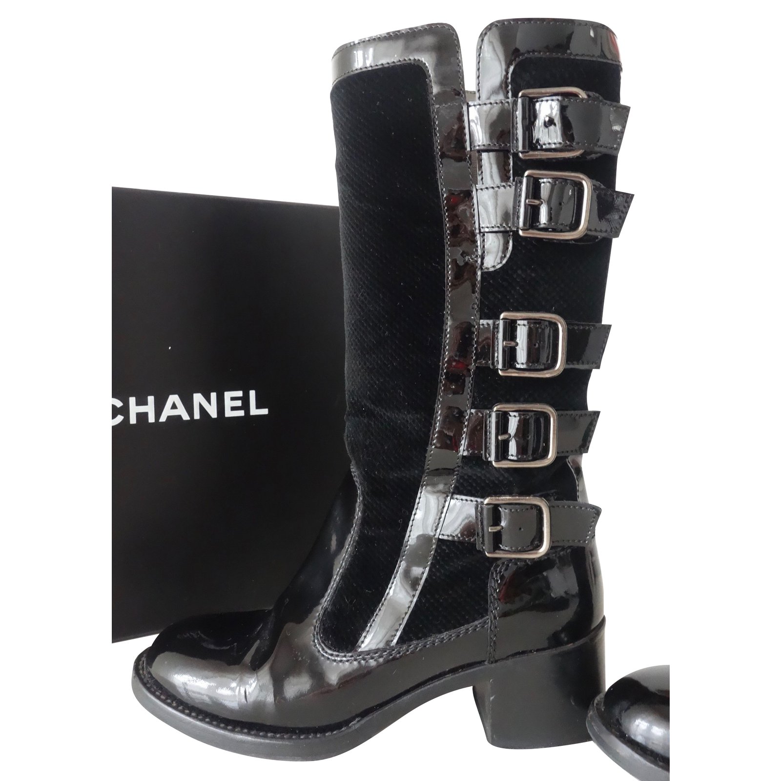 Chanel Boots Black Velvet Patent leather ref.60233 - Joli Closet