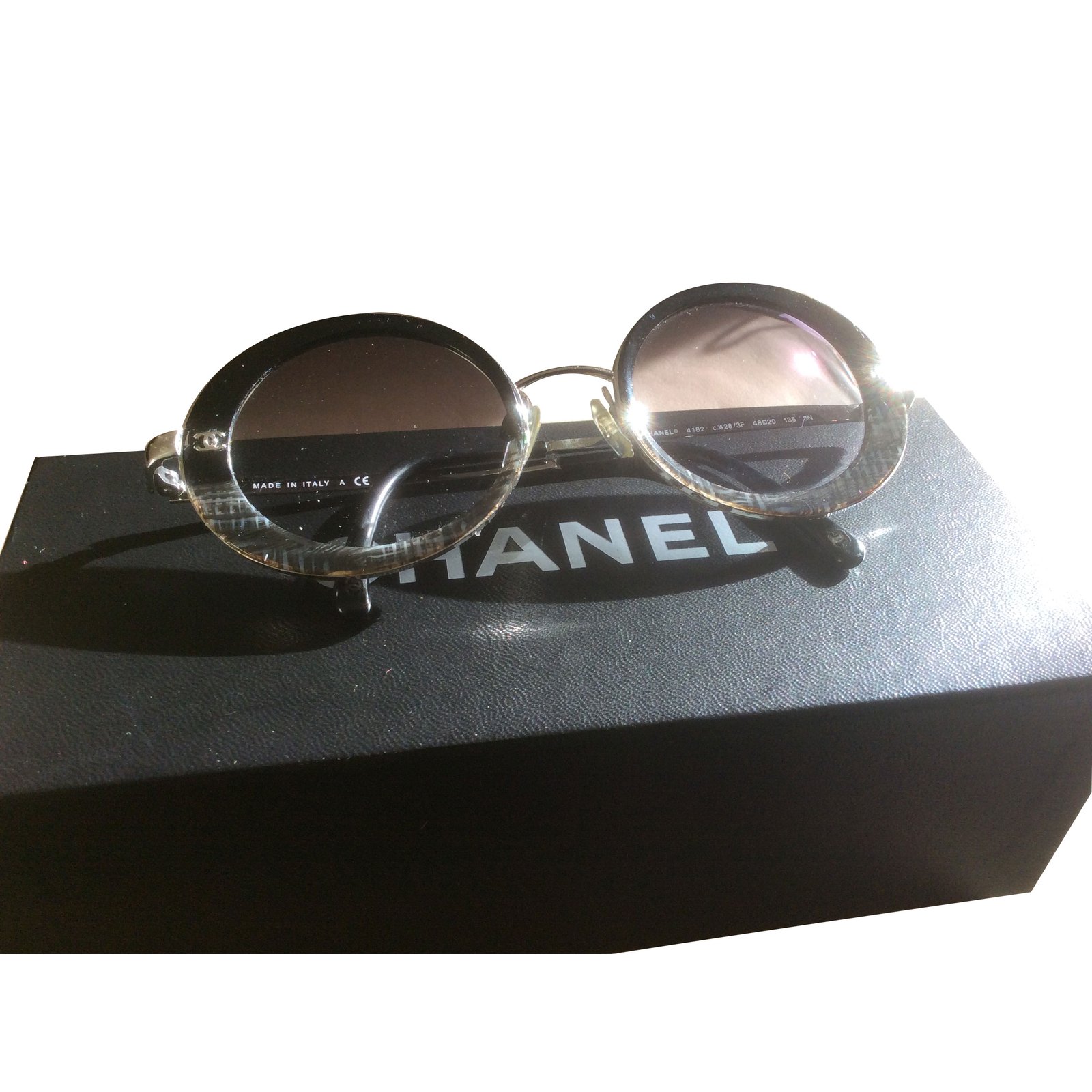 Chanel Sunglasses Black Metal ref.61863 - Joli Closet