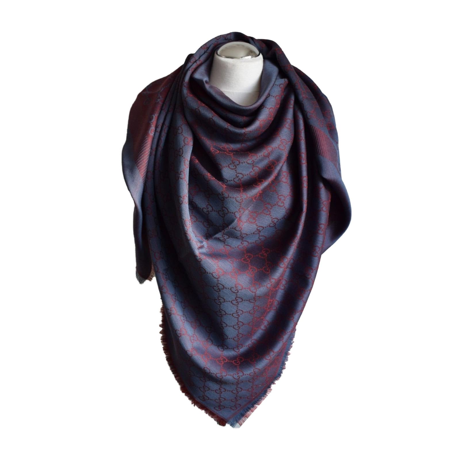 Gucci Foulards Soie Laine ref.62099 Joli Closet