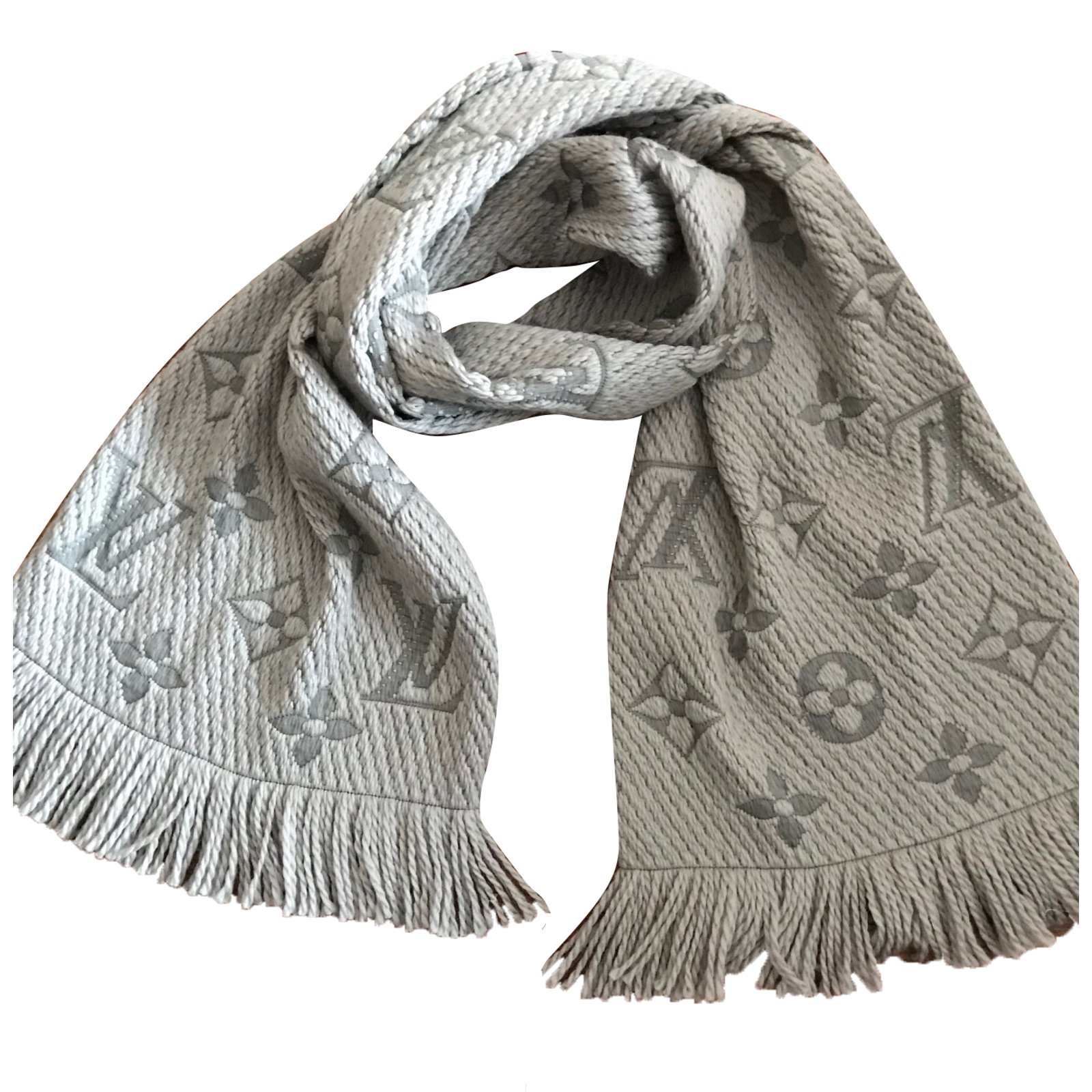 Louis Vuitton Scarves Scarves Wool Grey ref.63283 - Joli Closet