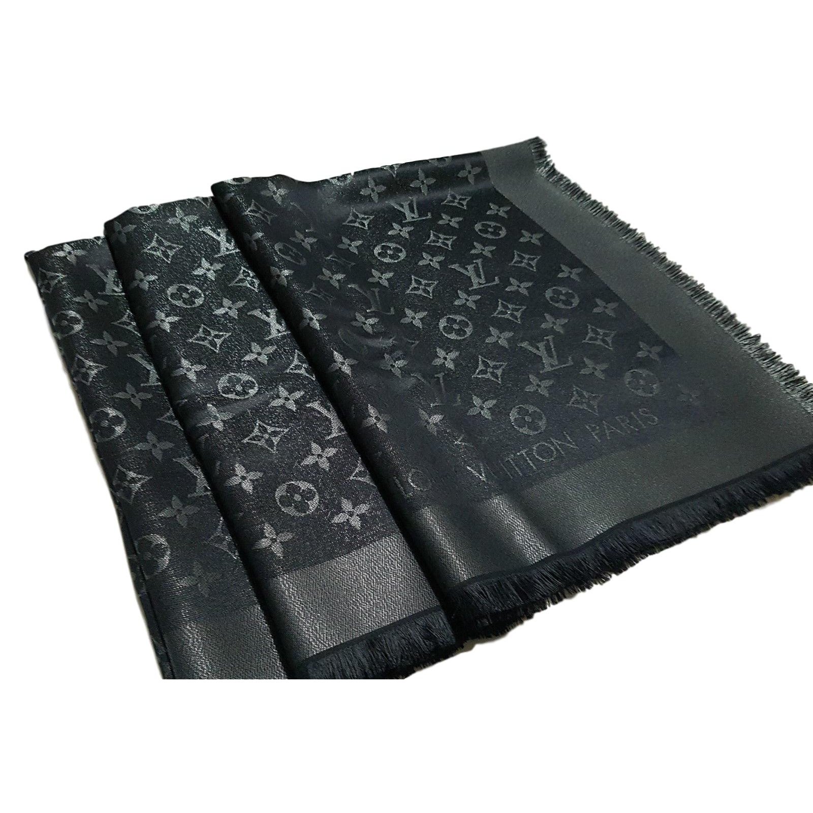 Louis Vuitton Classical Monogram Scarf Scarves Silk Black ref.64548 - Joli Closet