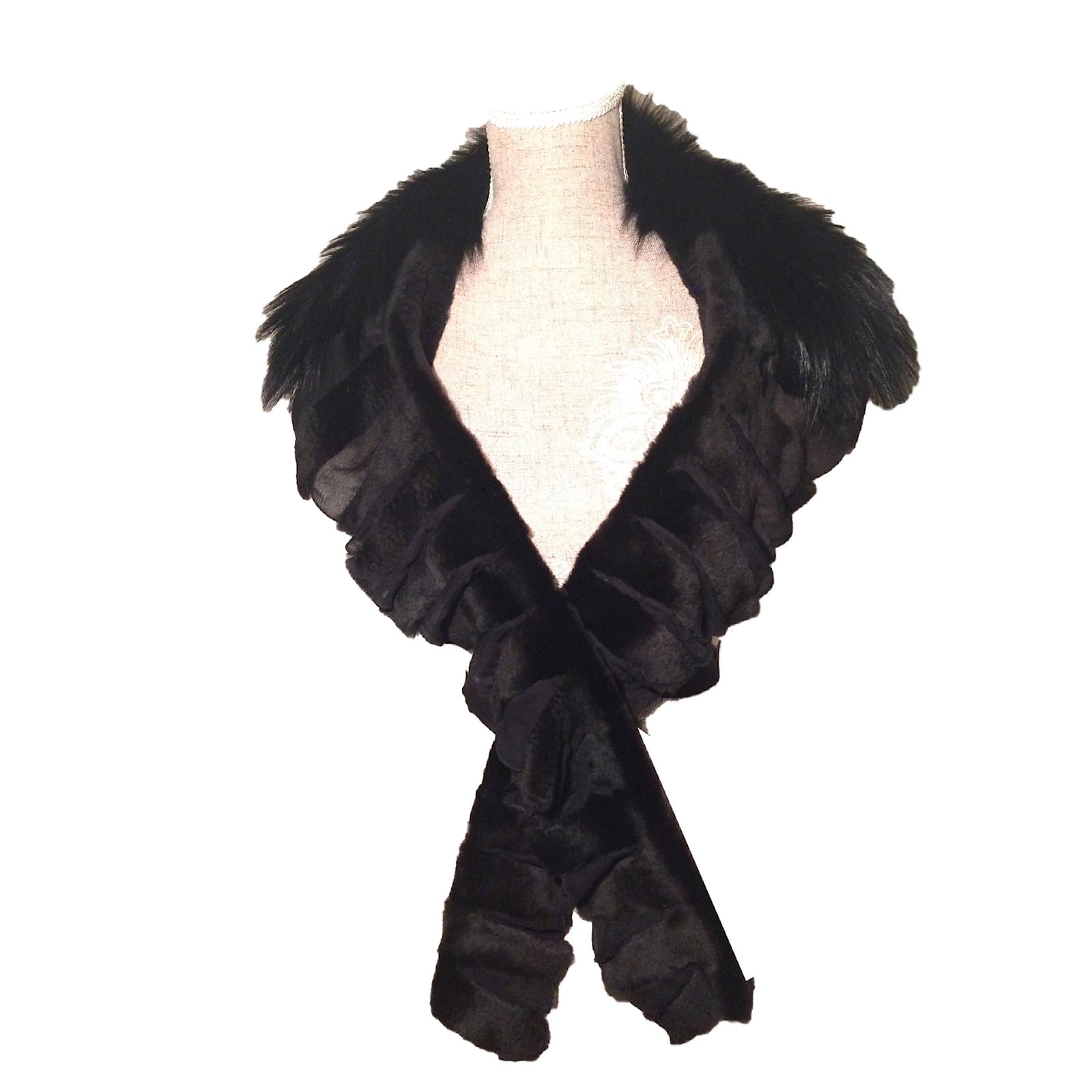 fendi fox fur scarf