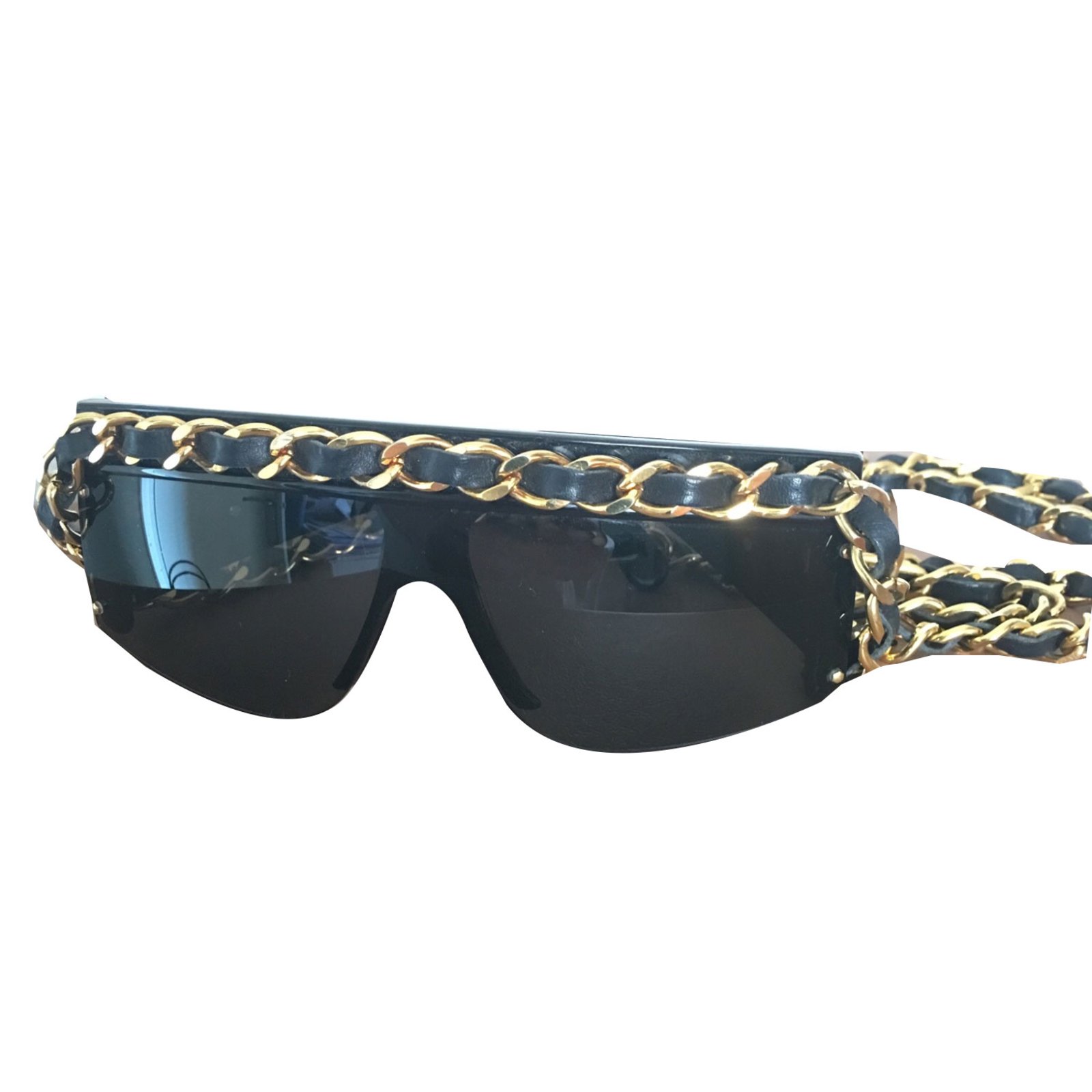Chanel Sunglasses Black ref.70550 - Joli Closet