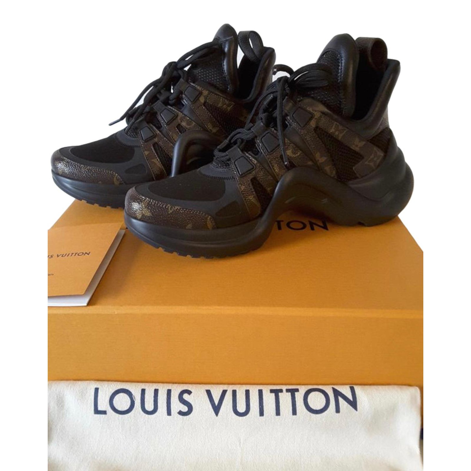 Louis Vuitton LV Archlight 2.0 Platform Sneaker BROWN. Size 38.0