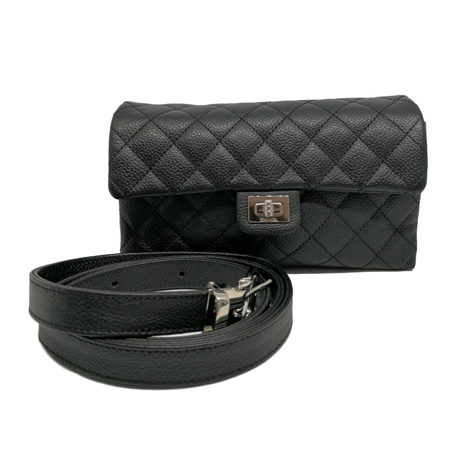 Chanel belt bag Black Leather ref.72339 - Joli Closet