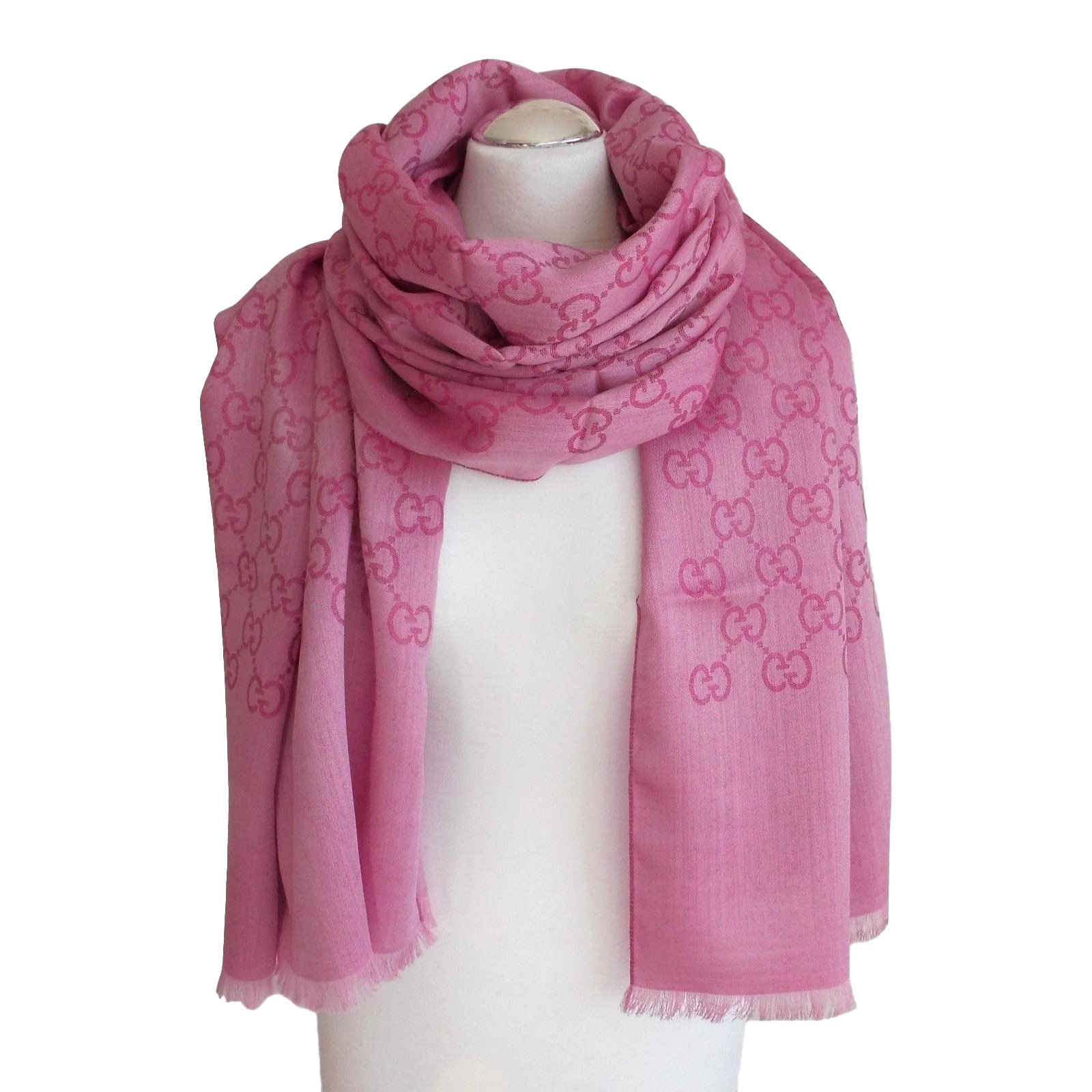 pink gucci shawl