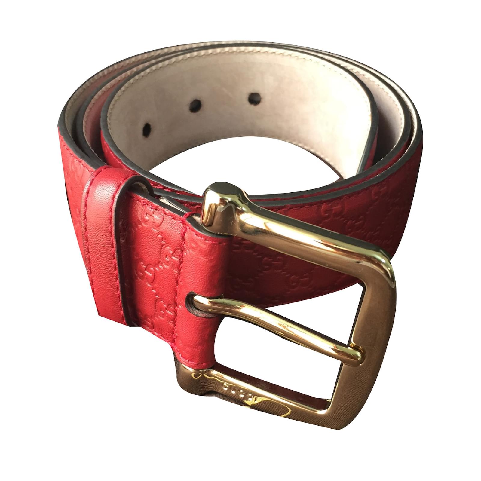 gucci microguccissima red