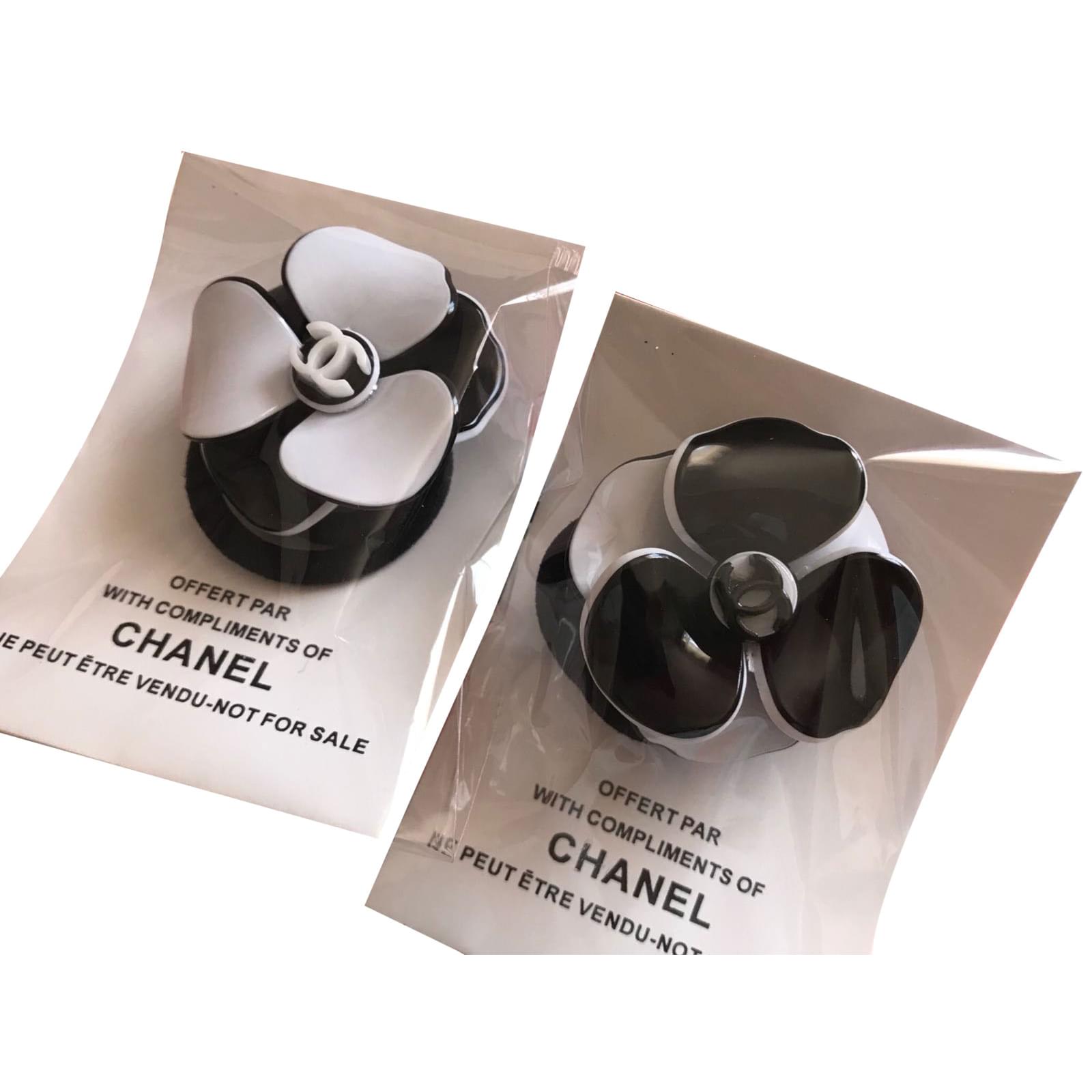 Chanel Vip Gift Hair Ties Vip Gifts Plastic White Ref 75789 Joli