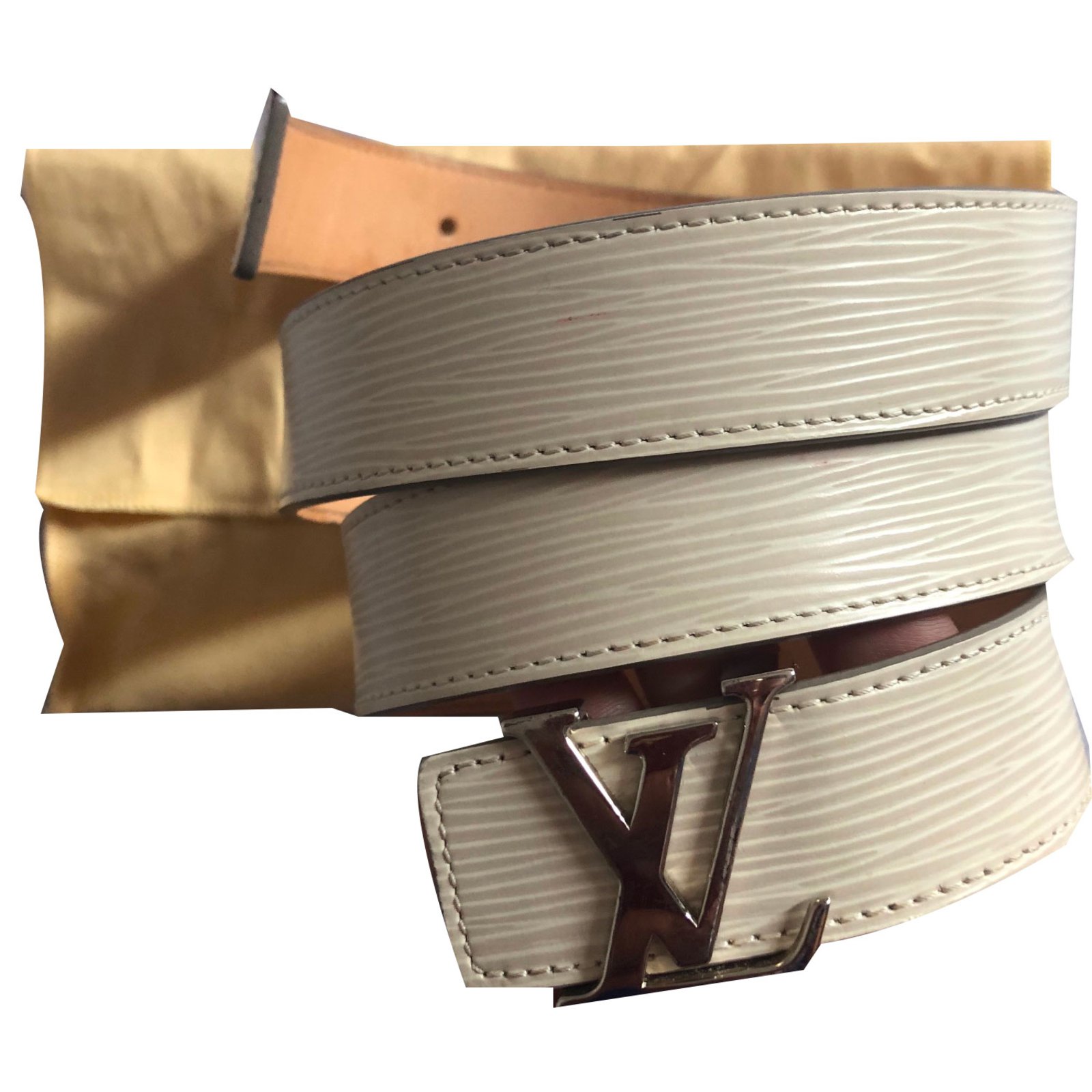 Louis Vuitton Belts White Leather ref.78059 - Joli Closet