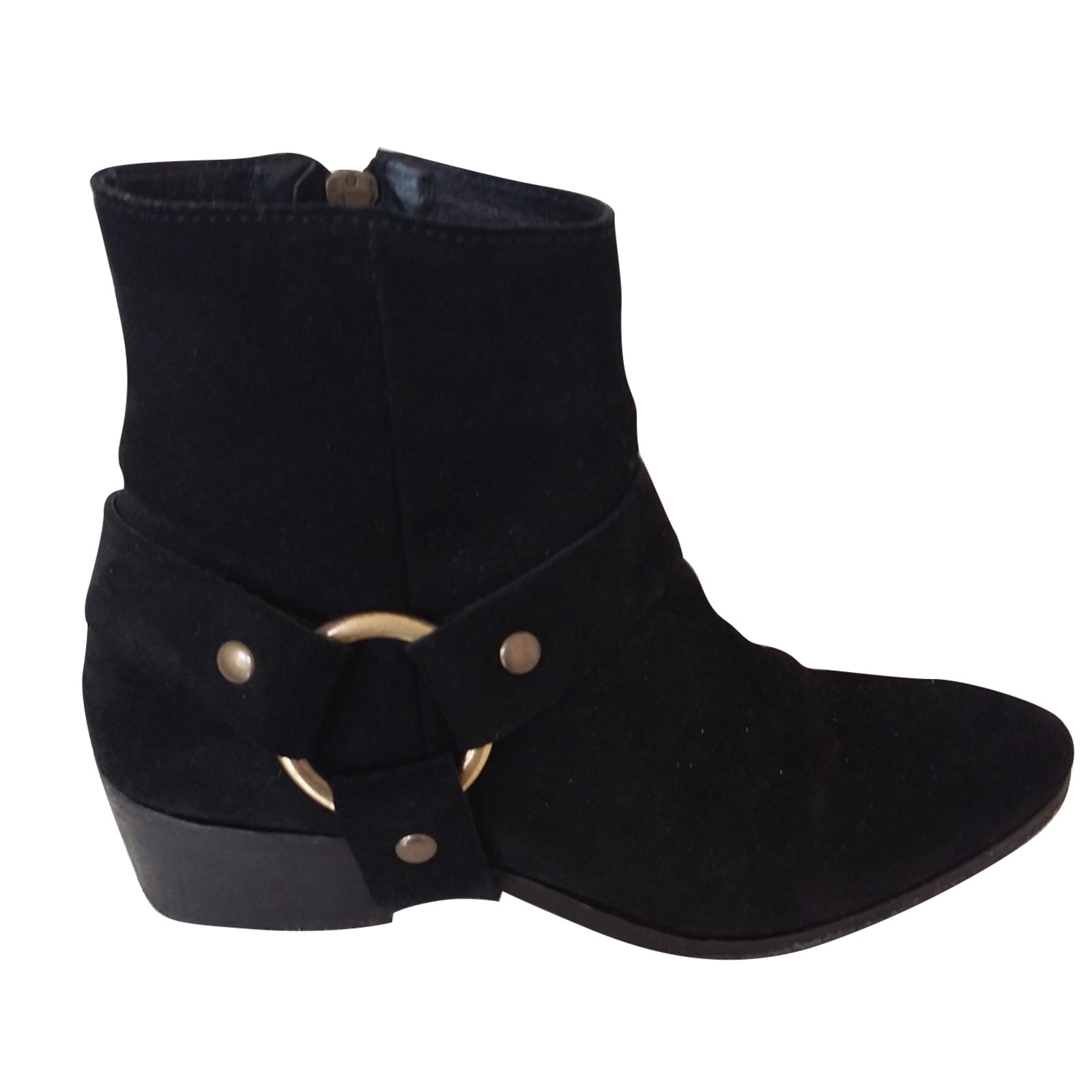 Ankle boots