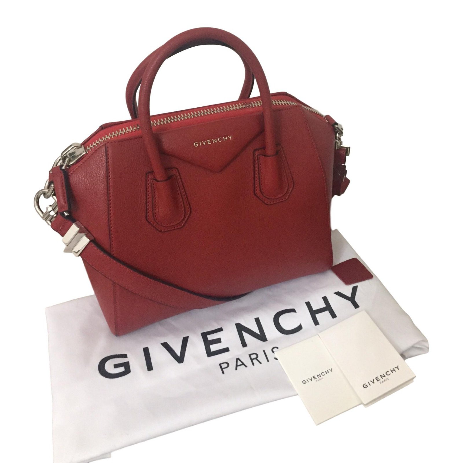 givenchy antigona small size