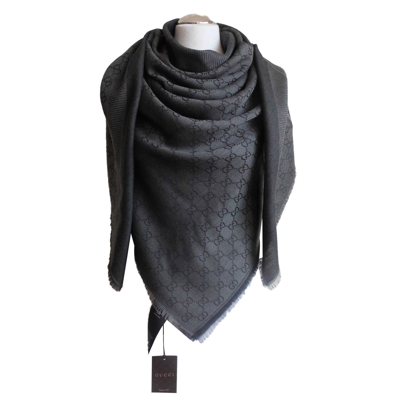 grey gucci scarf
