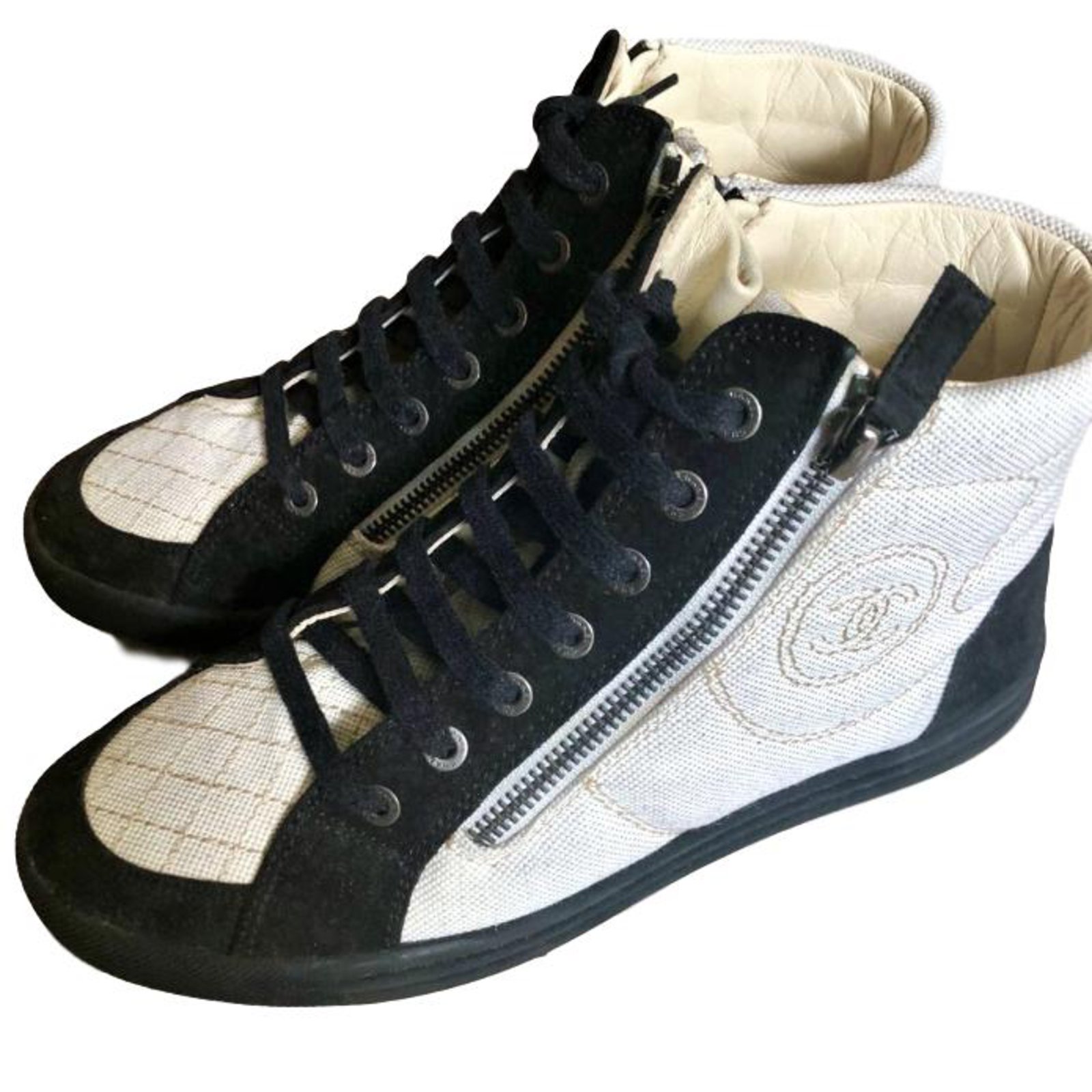 Chanel Black suede and white canvas lace up sneakers Cloth ref.84128 - Joli  Closet