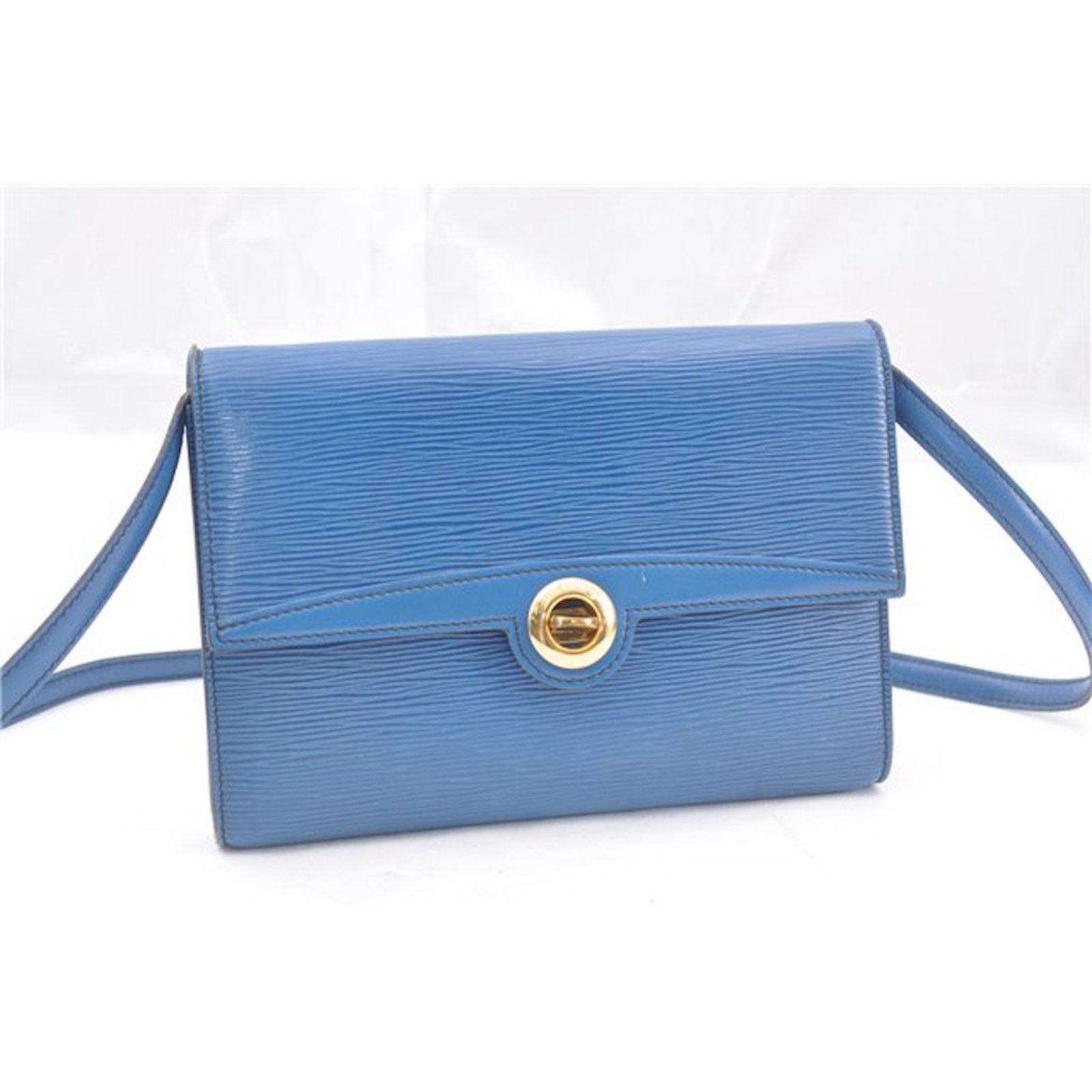 Louis Vuitton Arche blue leather ref.86874 Joli Closet