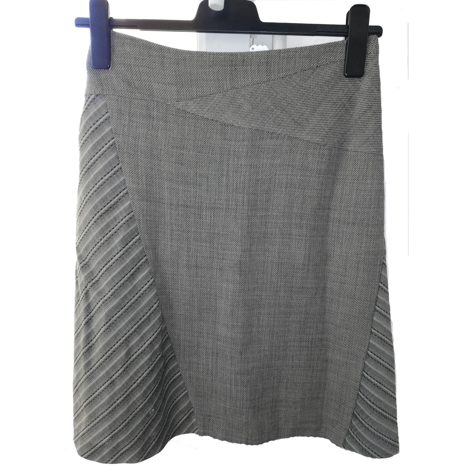 mid length skirt gray
