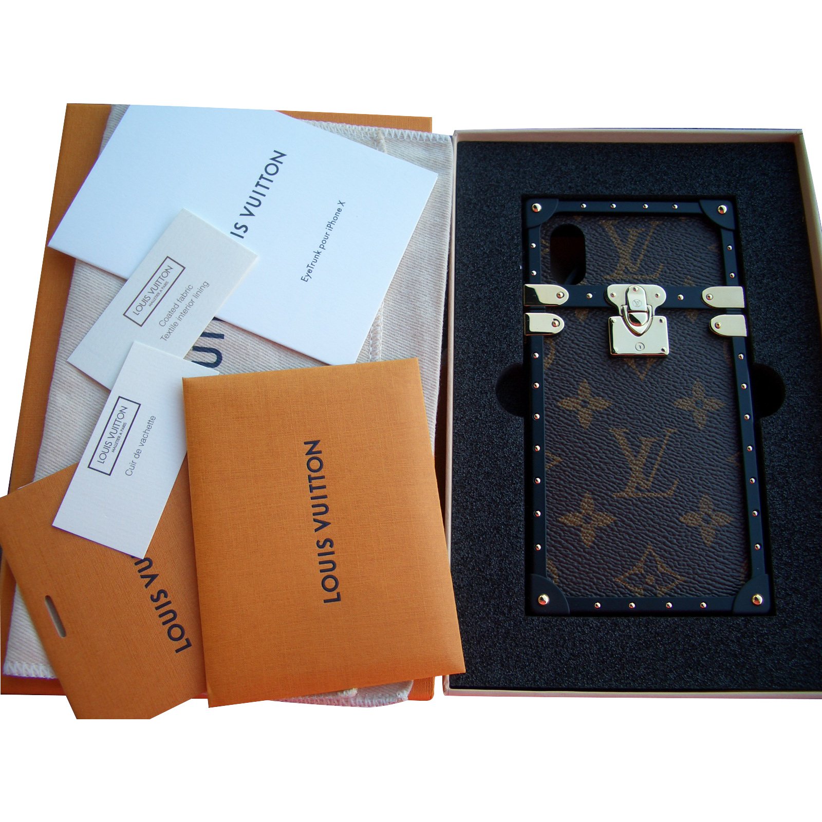 Louis Vuitton Monogram Eye Trunk Iphone X/XS Case with Box, Cloth