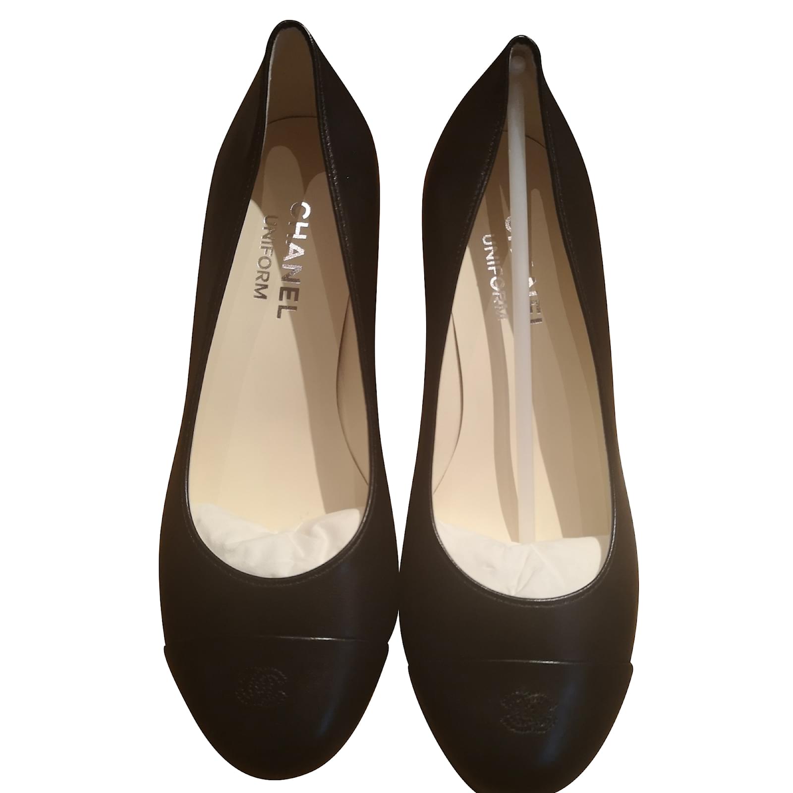 Ballerine Chanel uniforme Cuir Bleu Marine ref.89326 Joli Closet