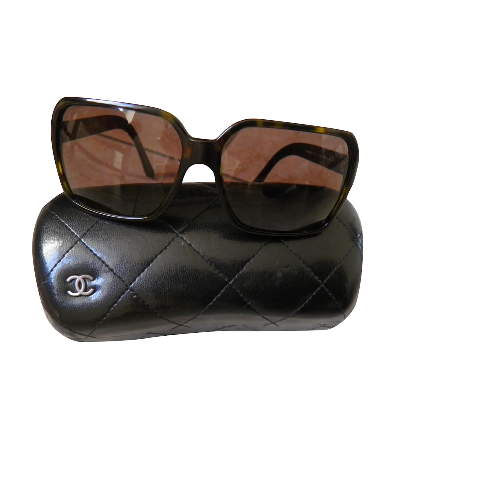 Vintage CHANEL Sunglasses CC in Gilt Metal and black acetate  VALOIS  VINTAGE PARIS