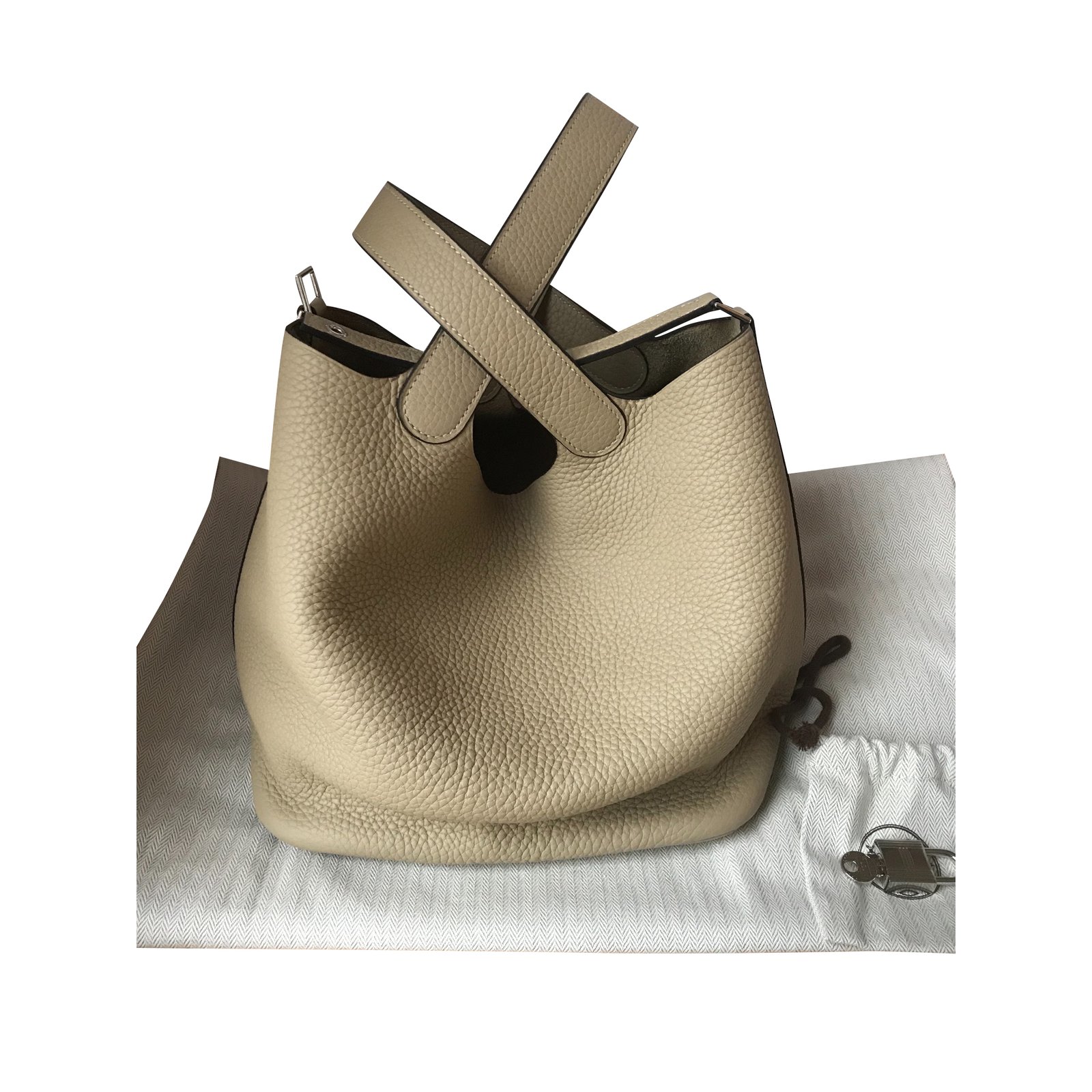 Hermès Picotin Lock Bag 22 Trench color Beige Leather ref.100021 - Joli  Closet